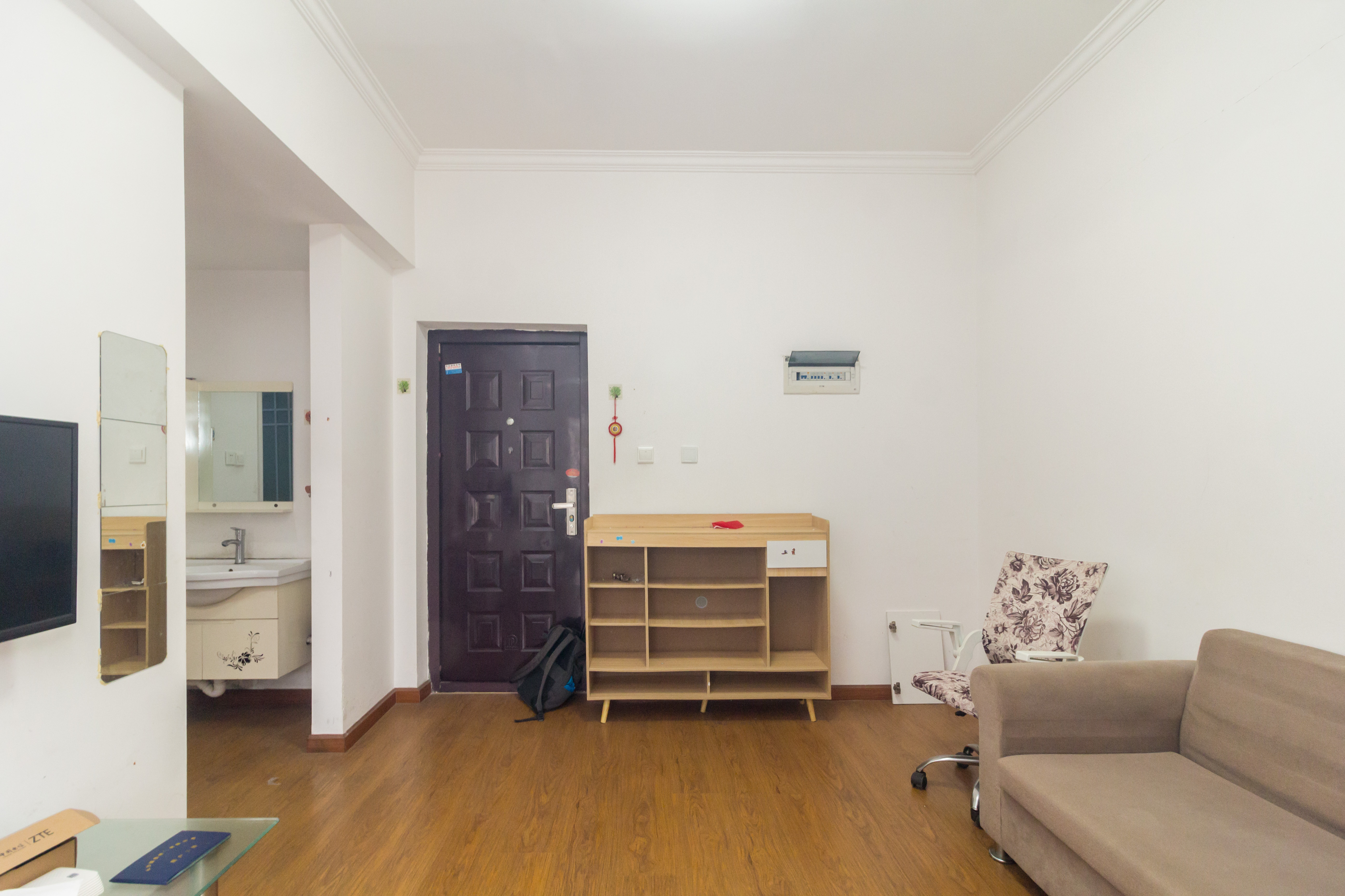 光明城市(星辰青年城) 1室1厅1卫 23.80万 光明城市(星辰青年城) 1室1厅1卫 23.80万客厅