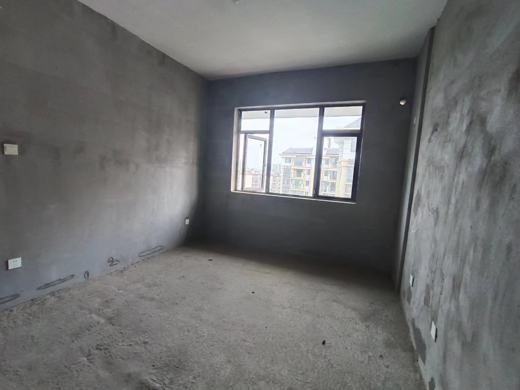 公园里小区 3室2厅1卫 52.00万 公园里小区 3室2厅1卫 52.00万室内图