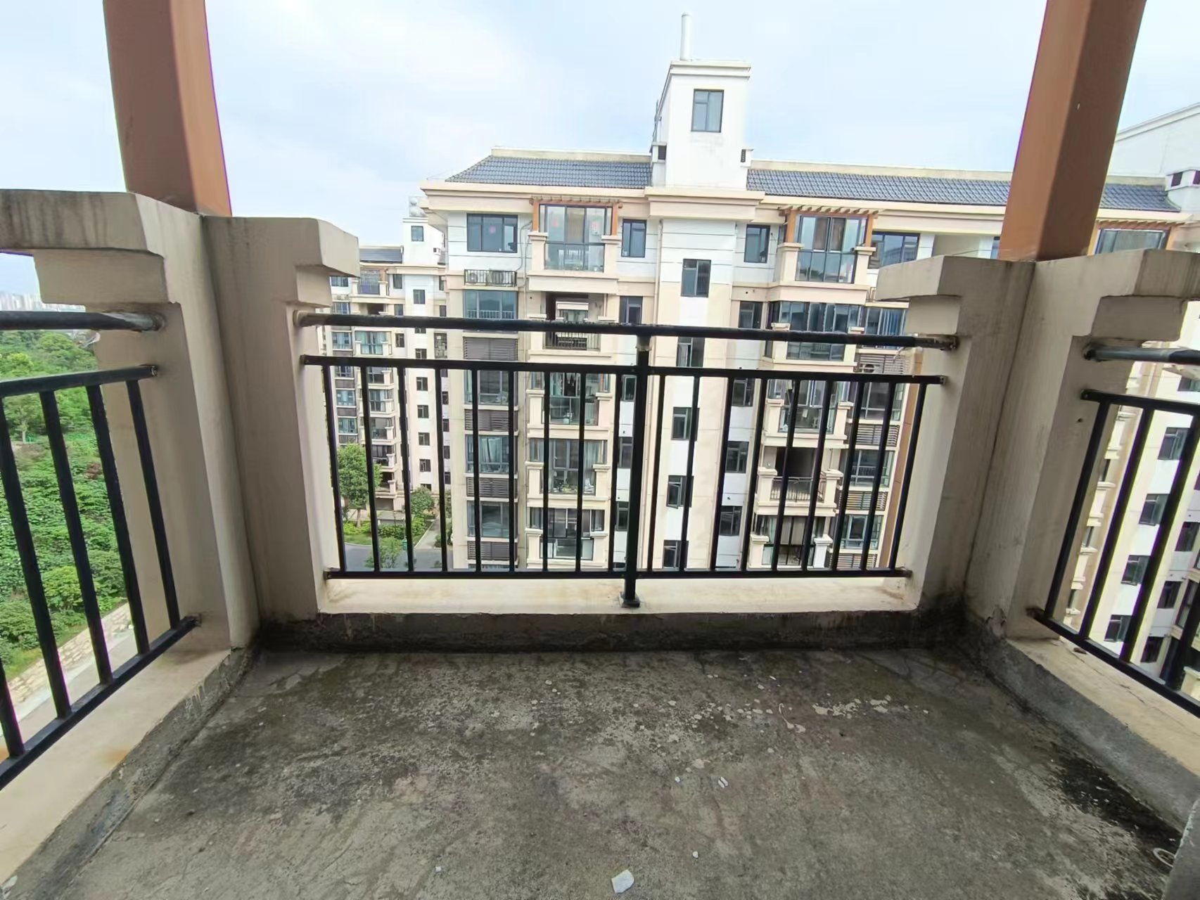 公园里小区 3室2厅1卫 52.00万 公园里小区 3室2厅1卫 52.00万室内图