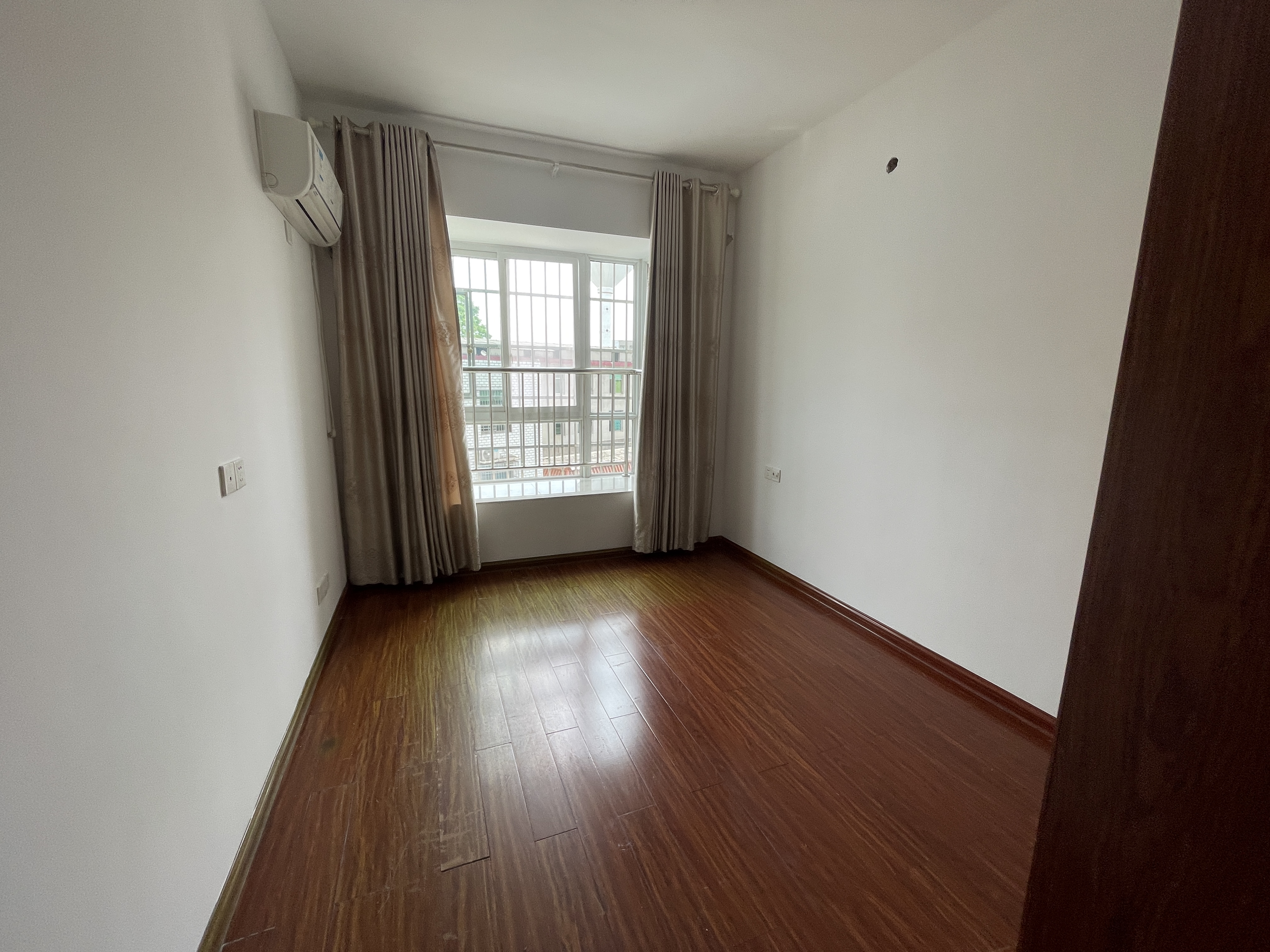 新城壹号 3室2厅2卫 46.80万 新城壹号 3室2厅2卫 46.80万室内图