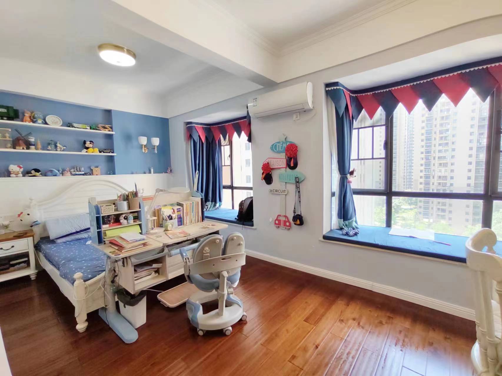 经世龙城 4室2厅2卫 149.8万 经世龙城 4室2厅2卫 149.8万室内图