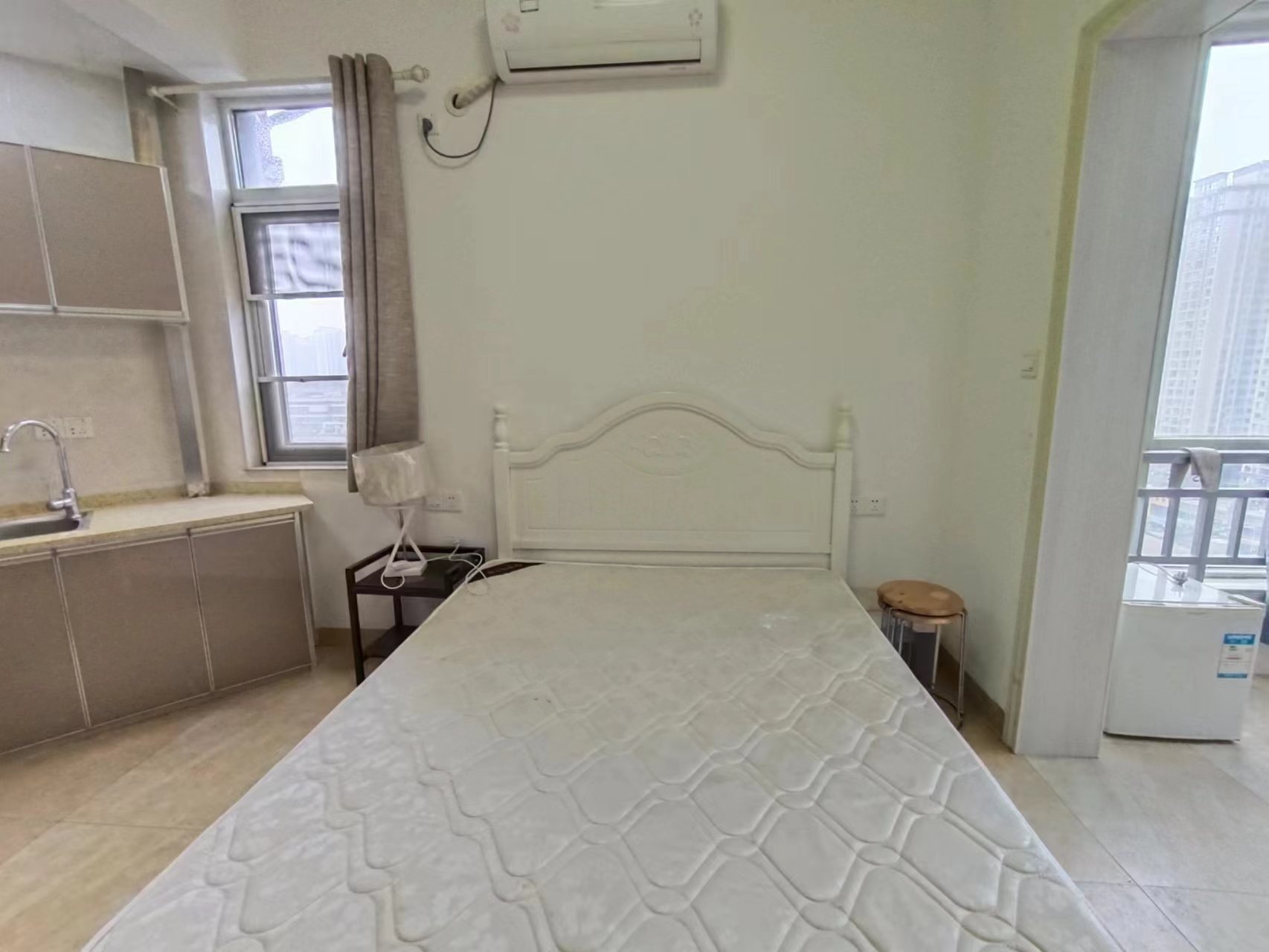 庐山一号  1室1厅1卫    31.0万 庐山一号  1室1厅1卫    31.0万室内图