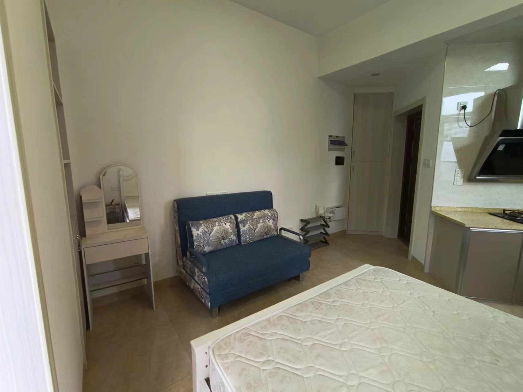 庐山一号  1室1厅1卫    31.0万 庐山一号  1室1厅1卫    31.0万室内图