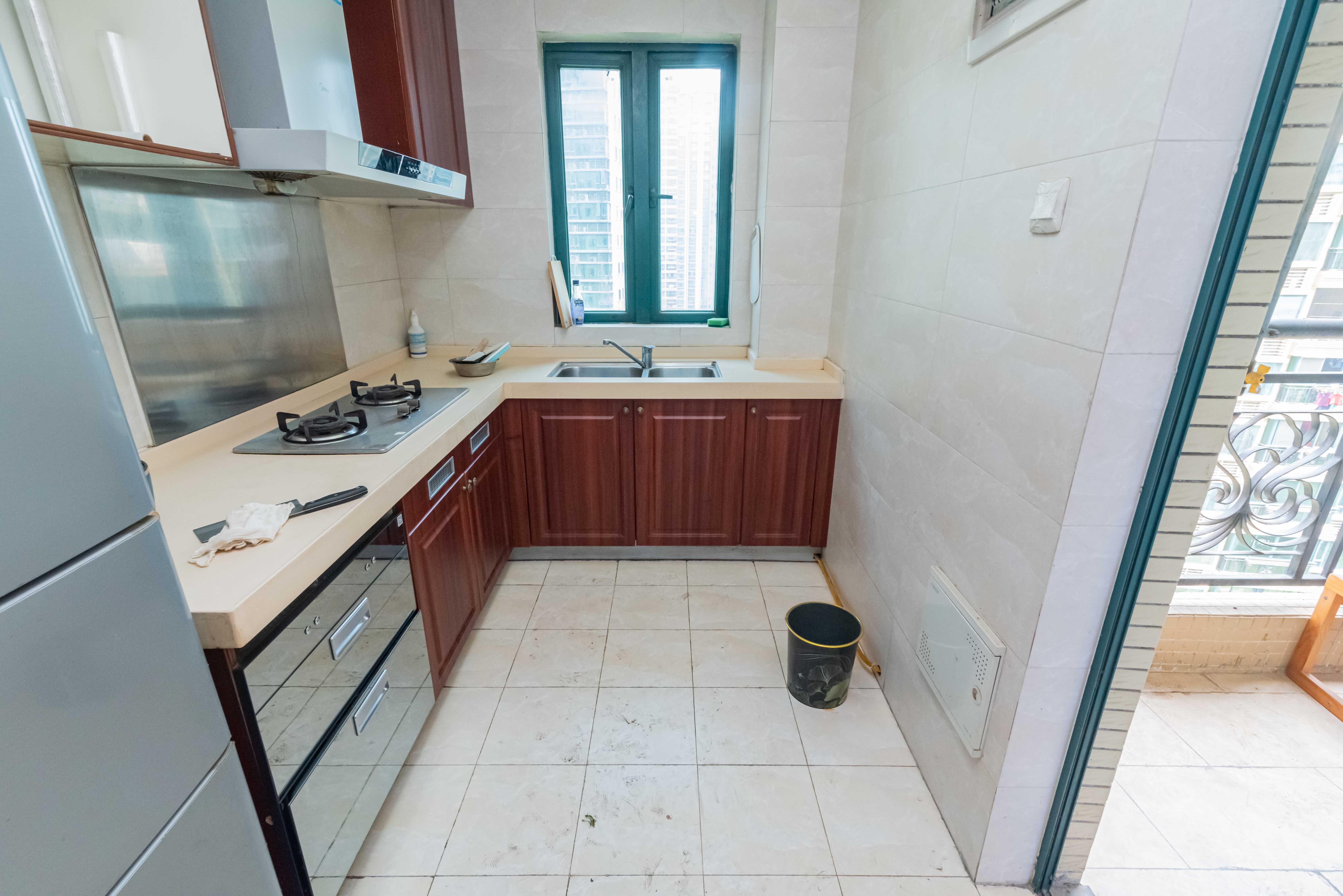 恒大雅苑  4室2厅2卫    168.0万厨房