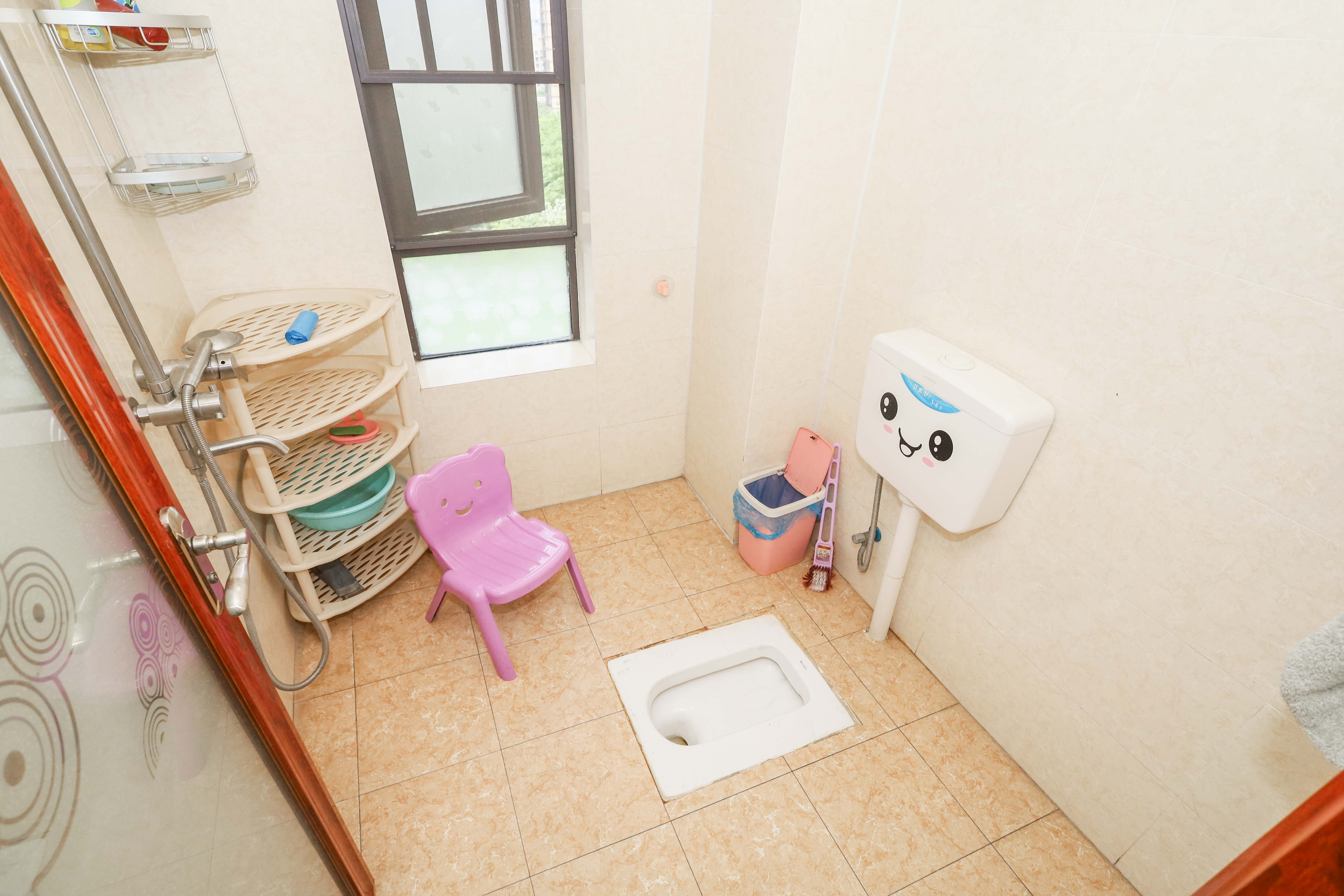 保利麓谷林語F區(qū)  4室2廳2衛(wèi)    168.0萬衛(wèi)生間