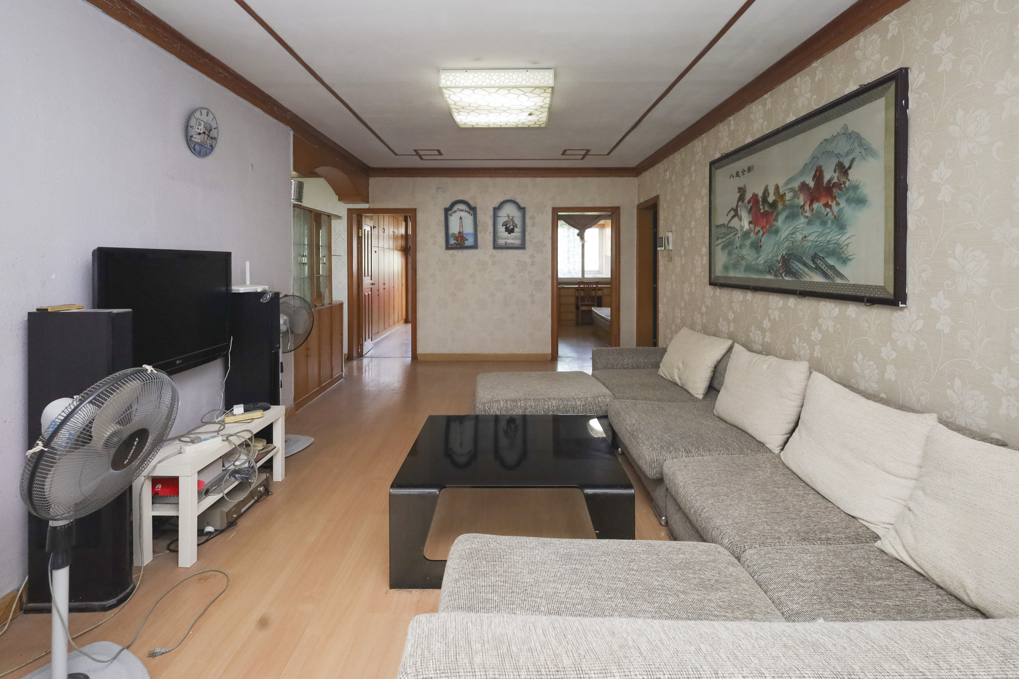 湘卫花苑 3室2厅1厨1卫 107.00万