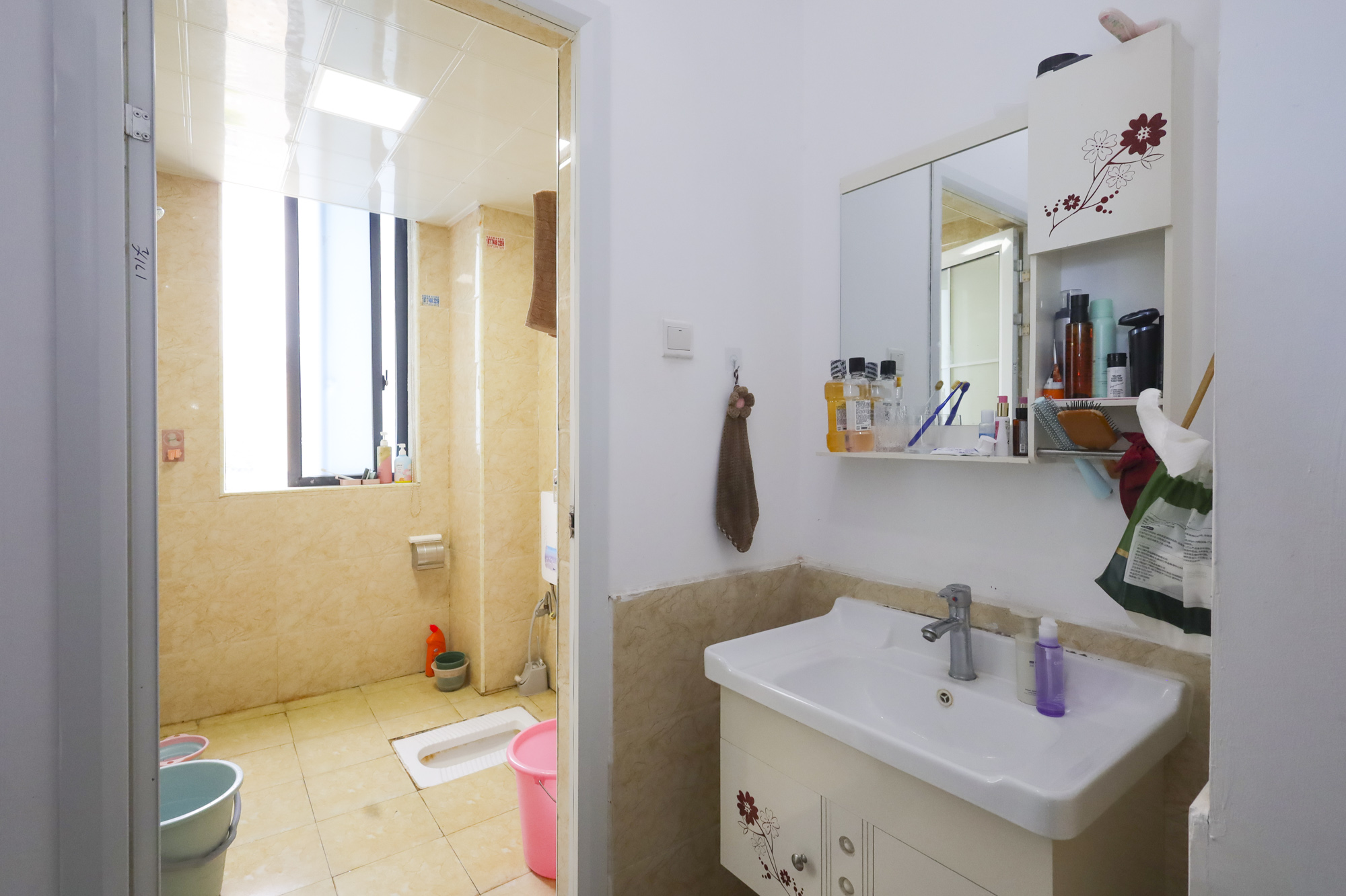 滨江海棠湾 2室2厅1卫 57.0万 滨江海棠湾 2室2厅1卫 57.0万卫生间