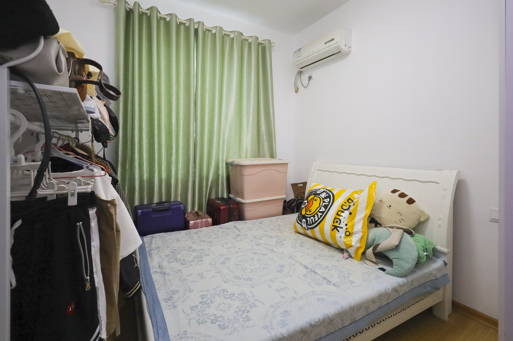 滨江海棠湾 2室2厅1卫 57.0万 滨江海棠湾 2室2厅1卫 57.0万卧室