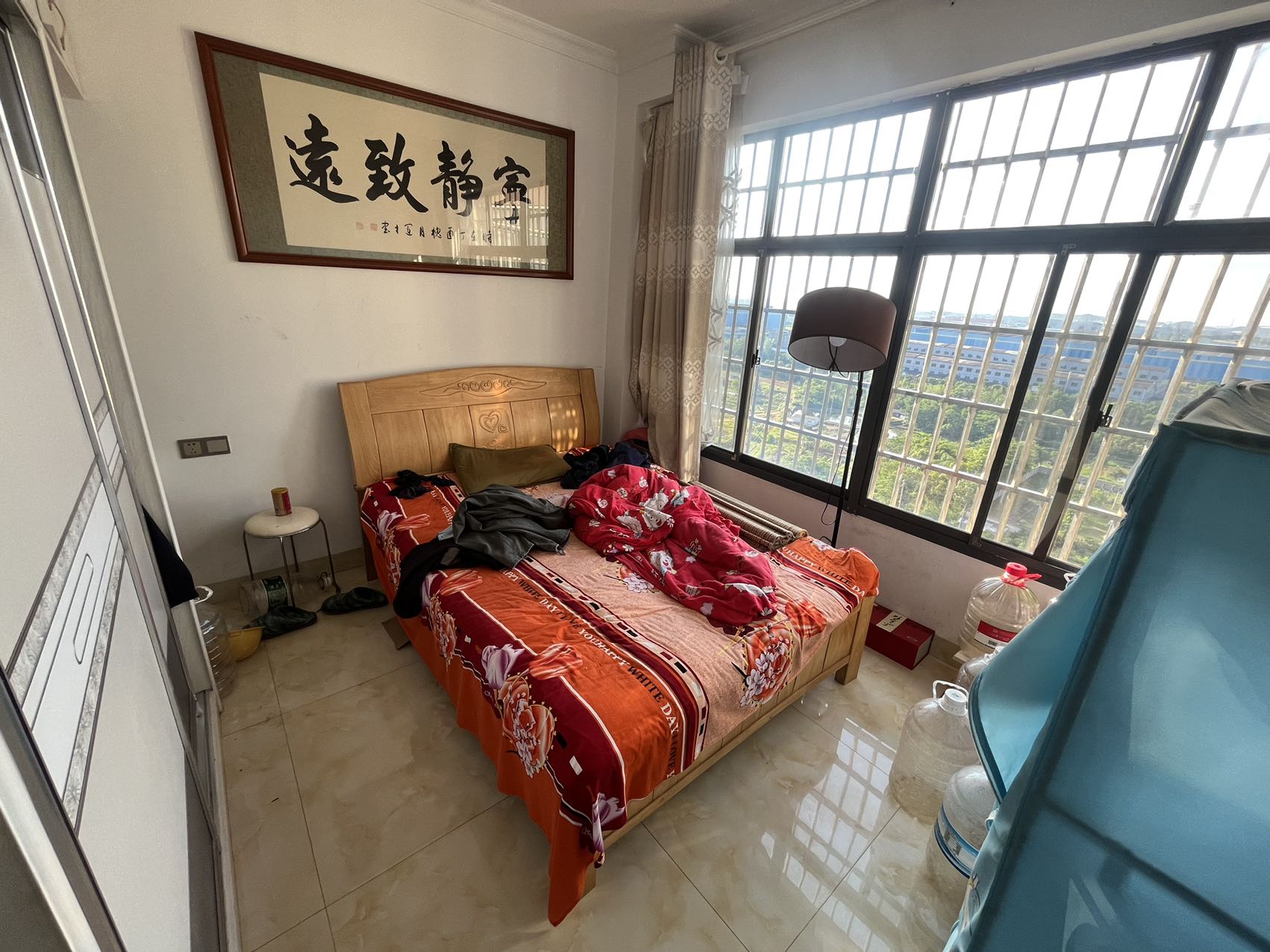 五江天骄  4室2厅2卫    68.8万 五江天骄  4室2厅2卫    68.8万客厅