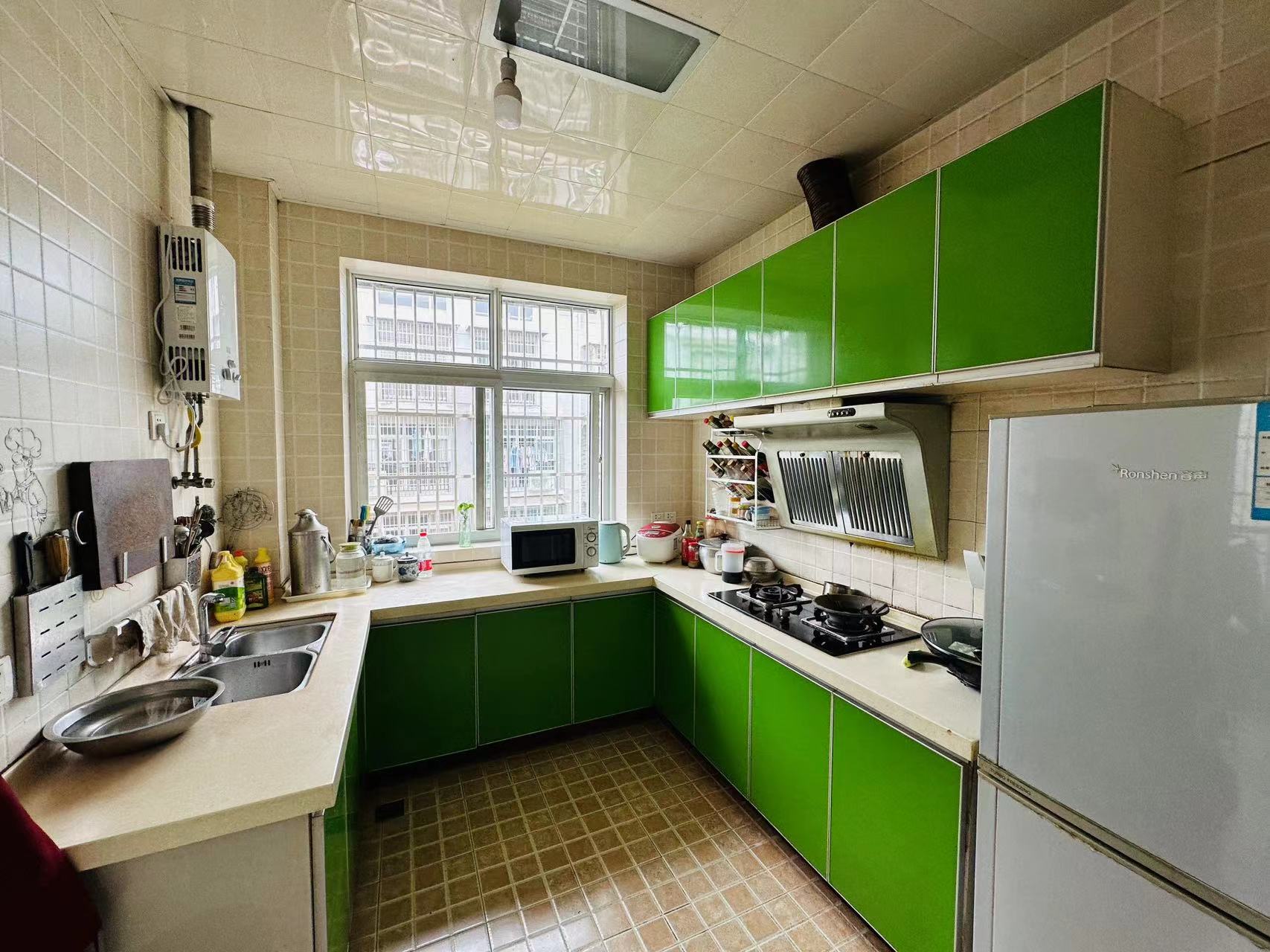 东环新城 4室2厅2卫 52.8万 东环新城 4室2厅2卫 52.8万室内图