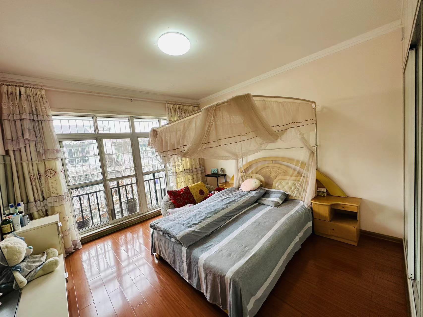 东环新城 4室2厅2卫 52.8万 东环新城 4室2厅2卫 52.8万室内图