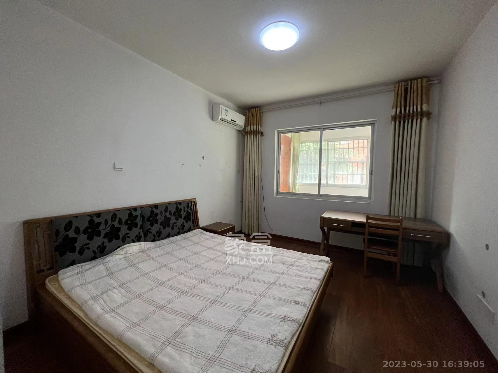 三湘鑫苑  3室2厅1卫    1600.0元/月室内图