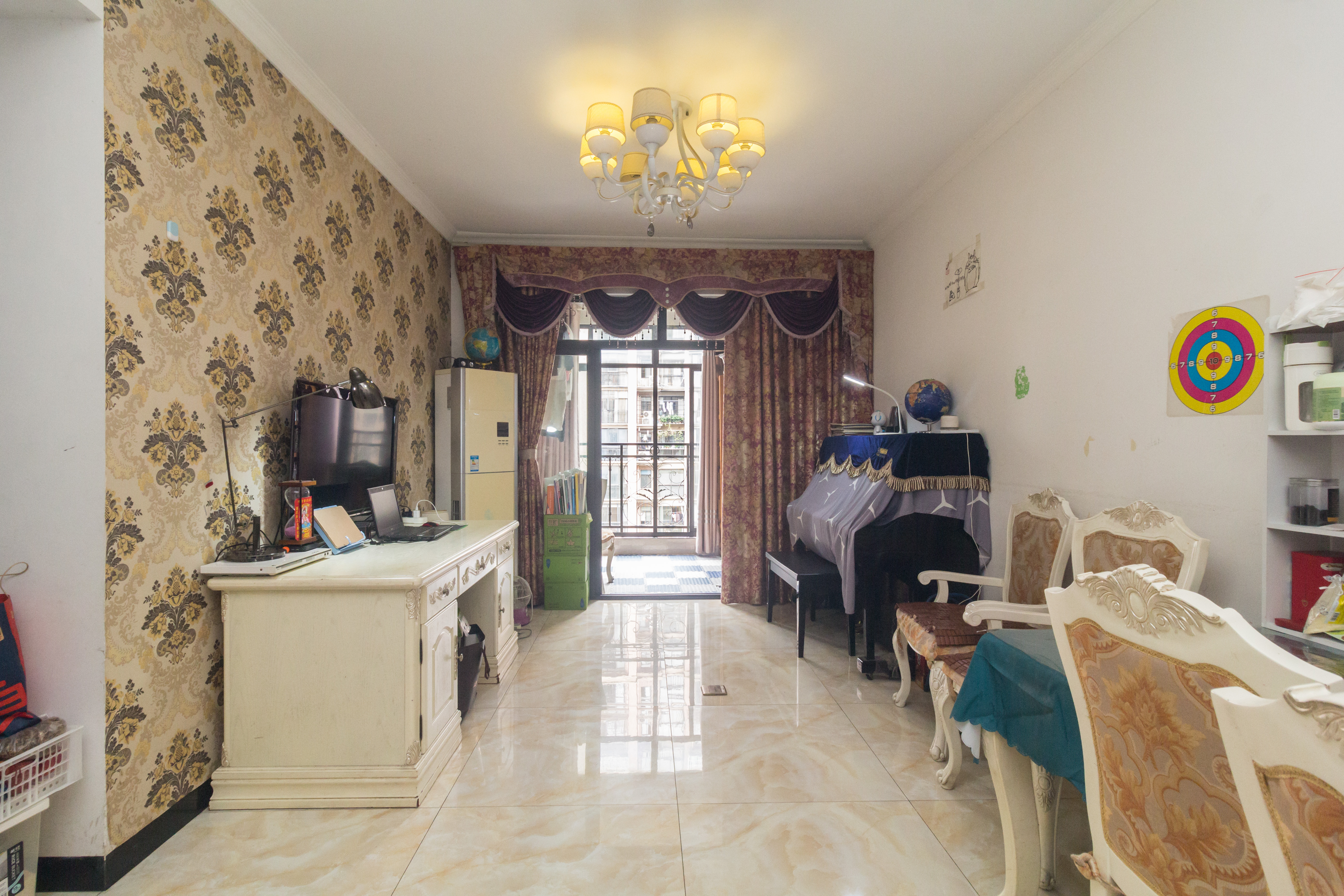 康桥长郡 2室2厅1卫 58.8万 康桥长郡 2室2厅1卫 58.8万客厅