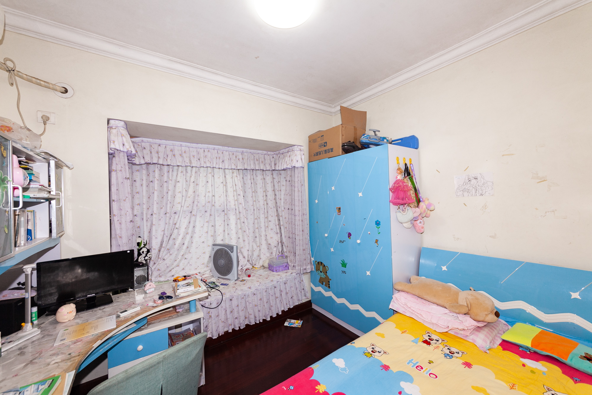 恒大名都  3室2厅2卫    95.0万卧室