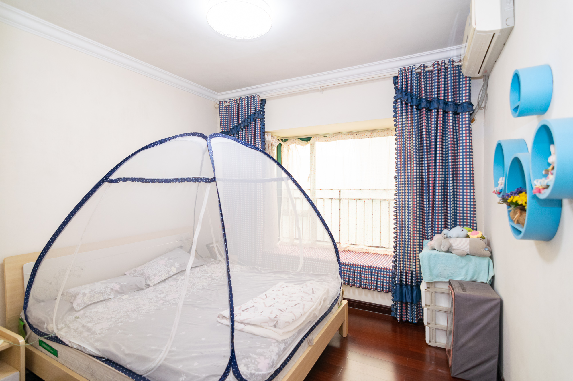 富基世纪公园  4室2厅2卫    62.5万卧室