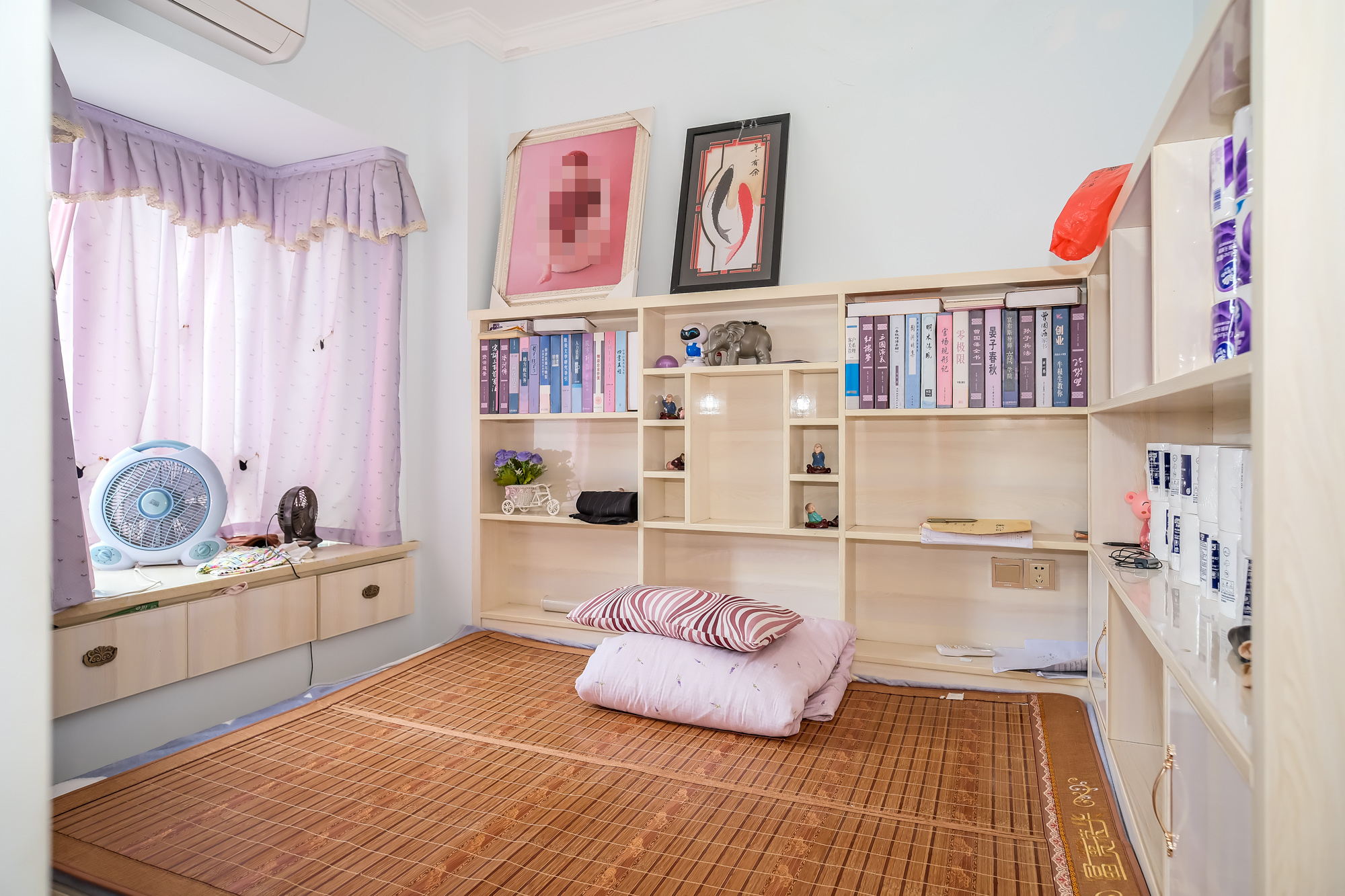 山水湾 3室2厅1卫 82.0万 山水湾 3室2厅1卫 82.0万卧室