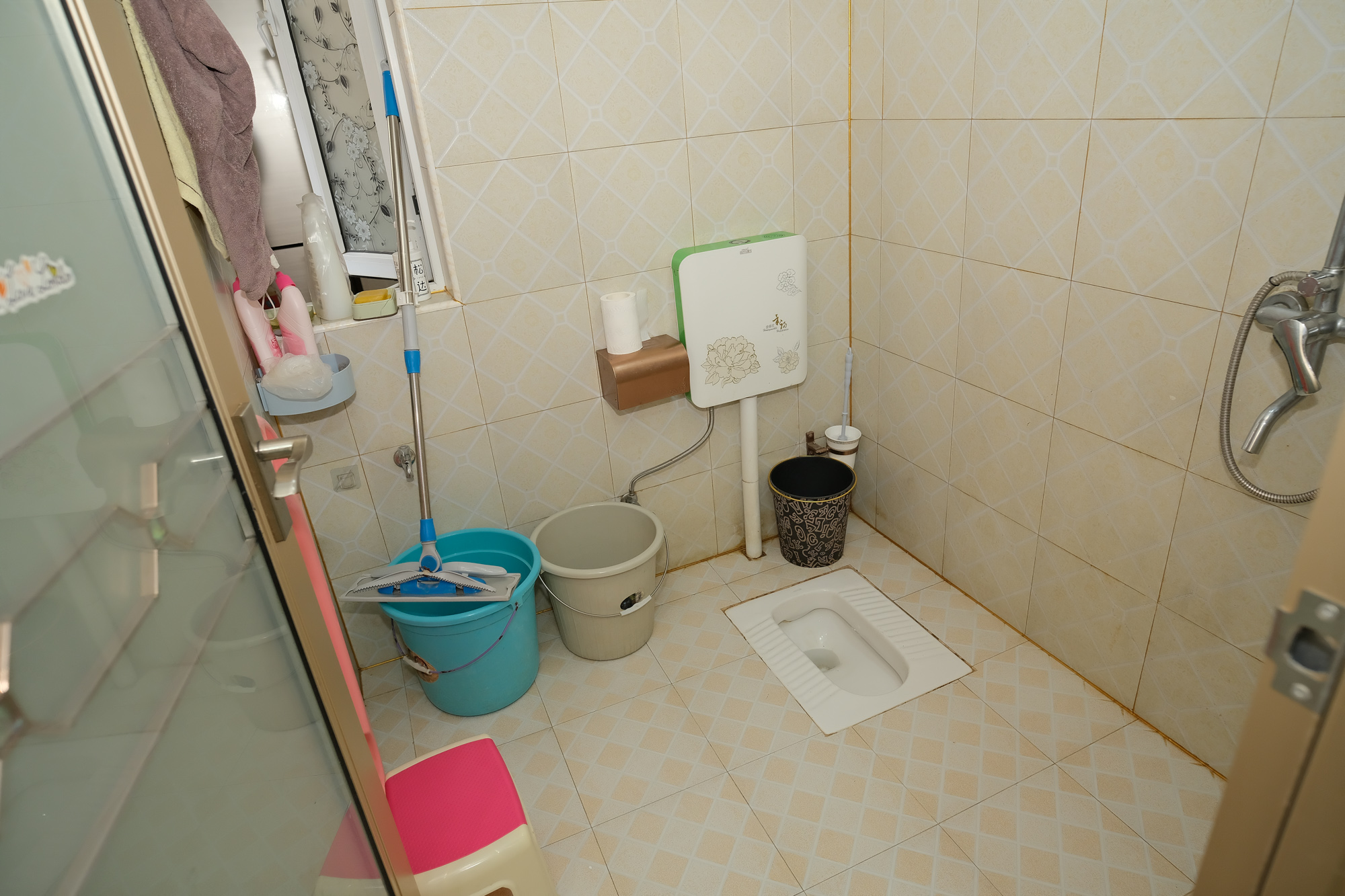 山水湾 3室2厅1卫 82.0万 山水湾 3室2厅1卫 82.0万卫生间