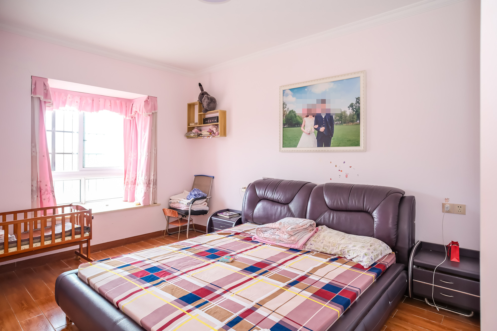 山水湾 3室2厅1卫 82.0万 山水湾 3室2厅1卫 82.0万卧室