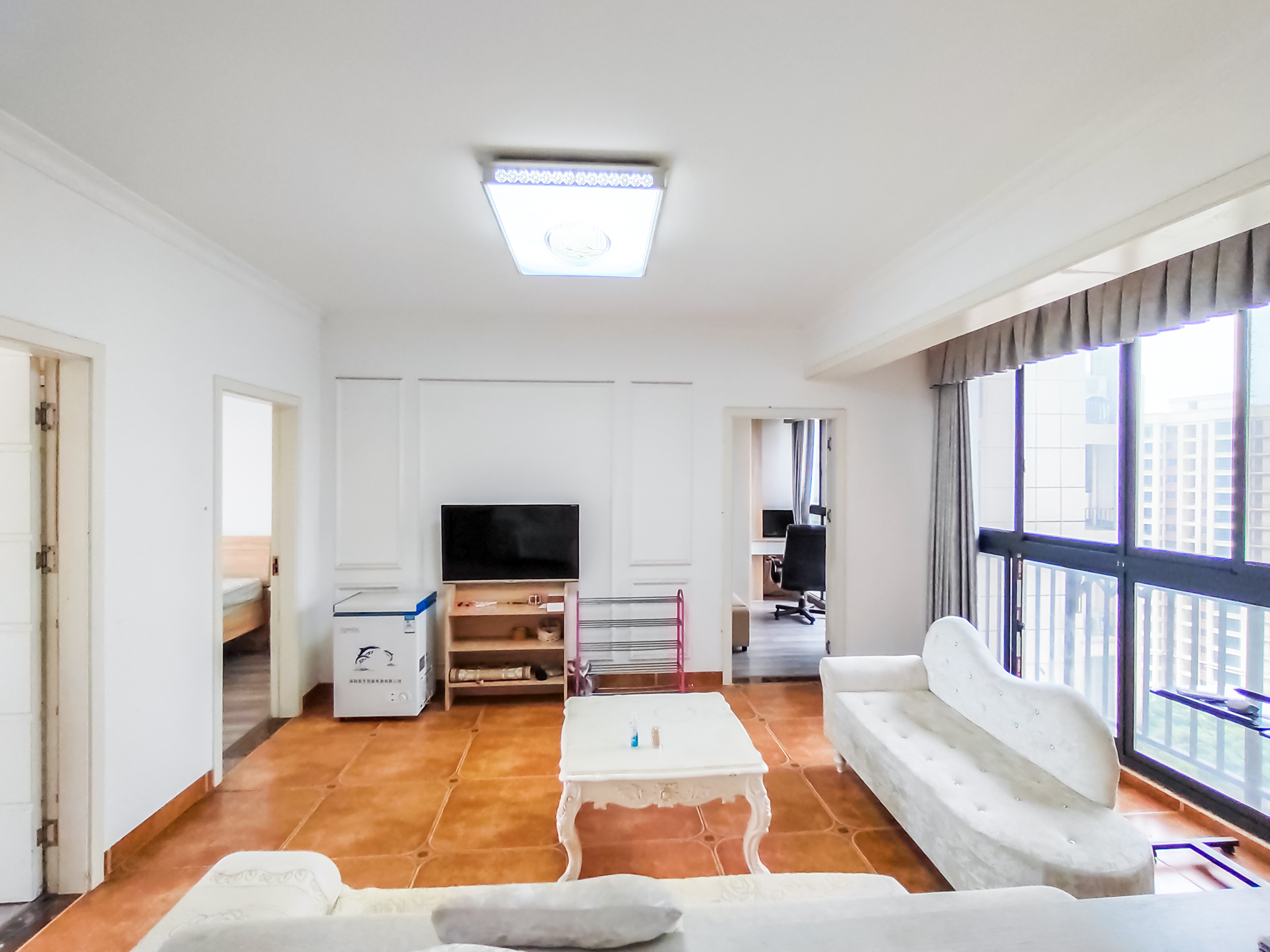 和悦城(蟠龙景苑) 3室2厅2卫 78.0万 和悦城(蟠龙景苑) 3室2厅2卫 78.0万客厅