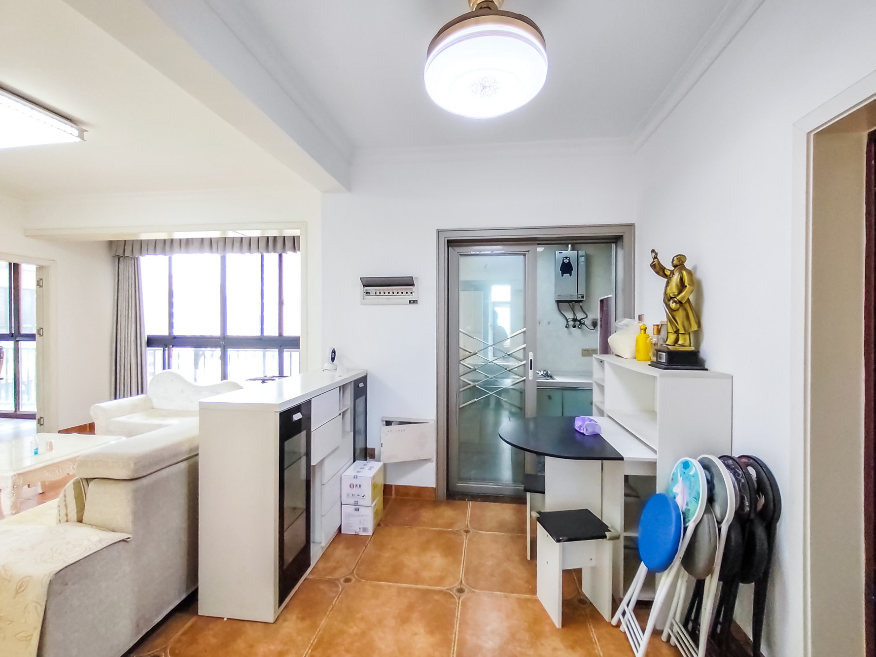 和悦城(蟠龙景苑) 3室2厅2卫 78.0万 和悦城(蟠龙景苑) 3室2厅2卫 78.0万客厅