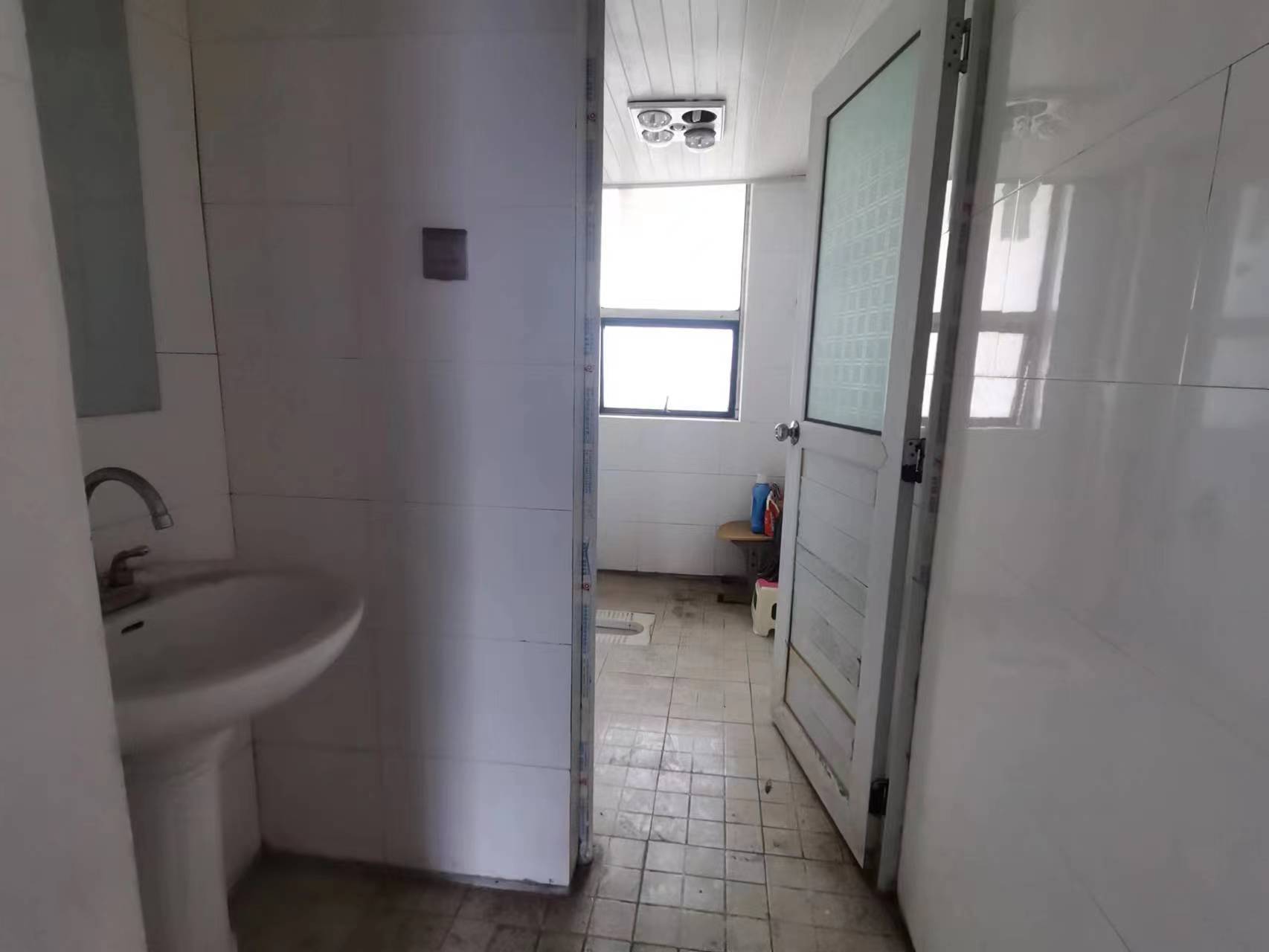 福泰国际  3室2厅2卫    59.8万 福泰国际  3室2厅2卫    59.8万室内图