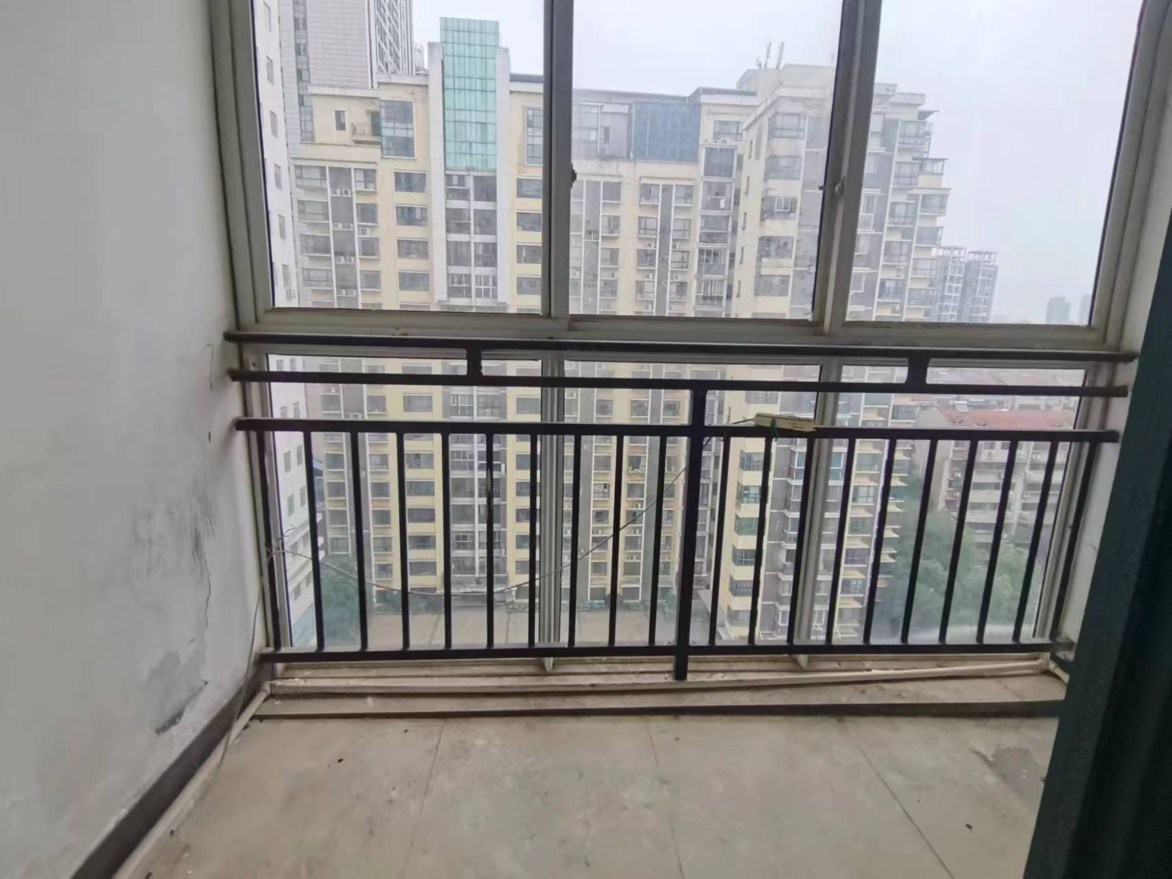 福泰国际  3室2厅2卫    59.8万 福泰国际  3室2厅2卫    59.8万室内图