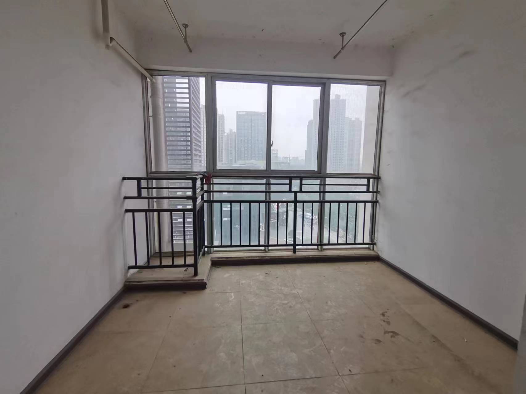 福泰国际  3室2厅2卫    59.8万 福泰国际  3室2厅2卫    59.8万室内图