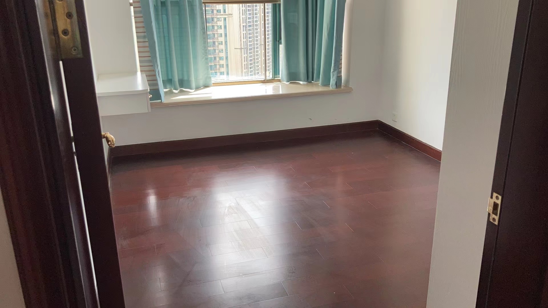 恒大绿洲  0室0厅0卫   2300.00元/月室内图