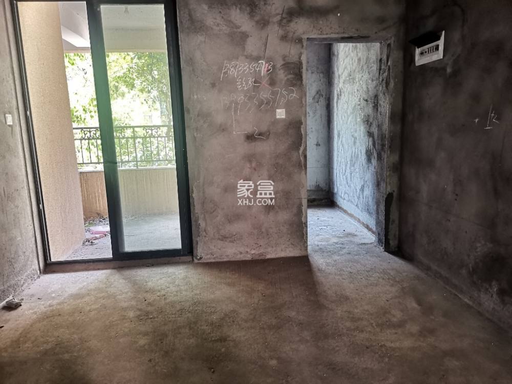 三一歌雅郡 3室2厅2卫 66.00万 三一歌雅郡 3室2厅2卫 66.00万室内图