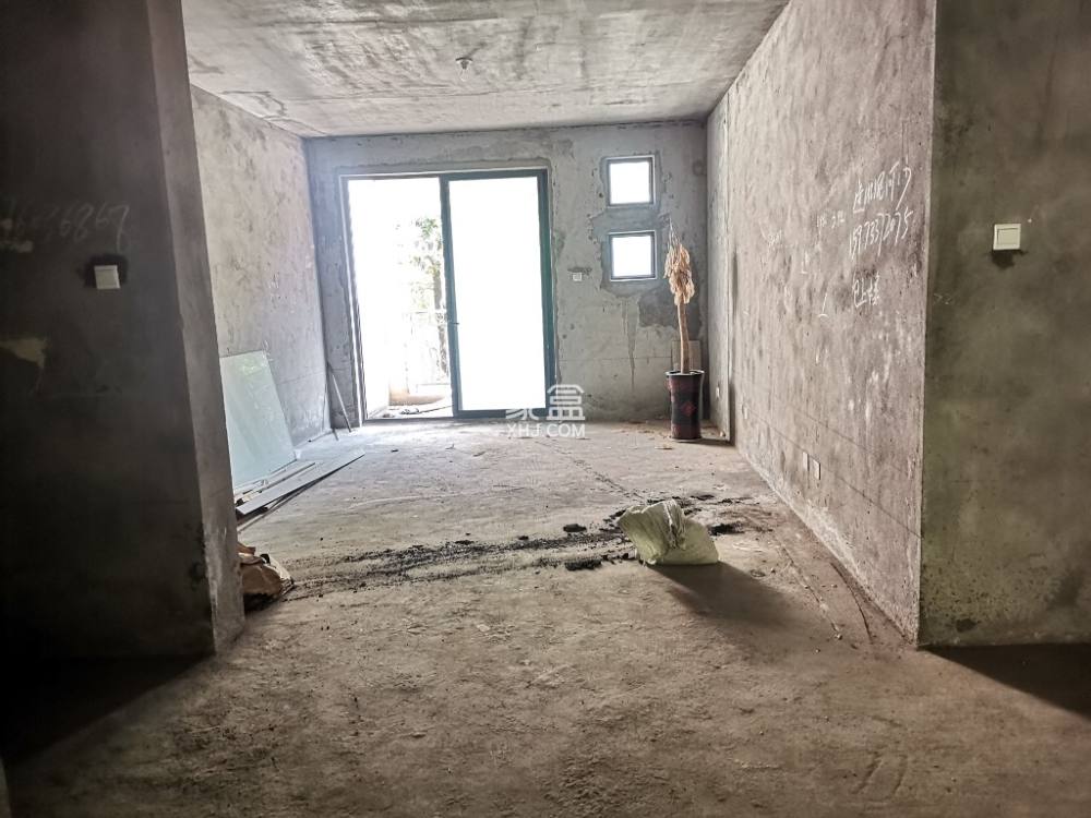 三一歌雅郡 3室2厅2卫 66.00万 三一歌雅郡 3室2厅2卫 66.00万室内图