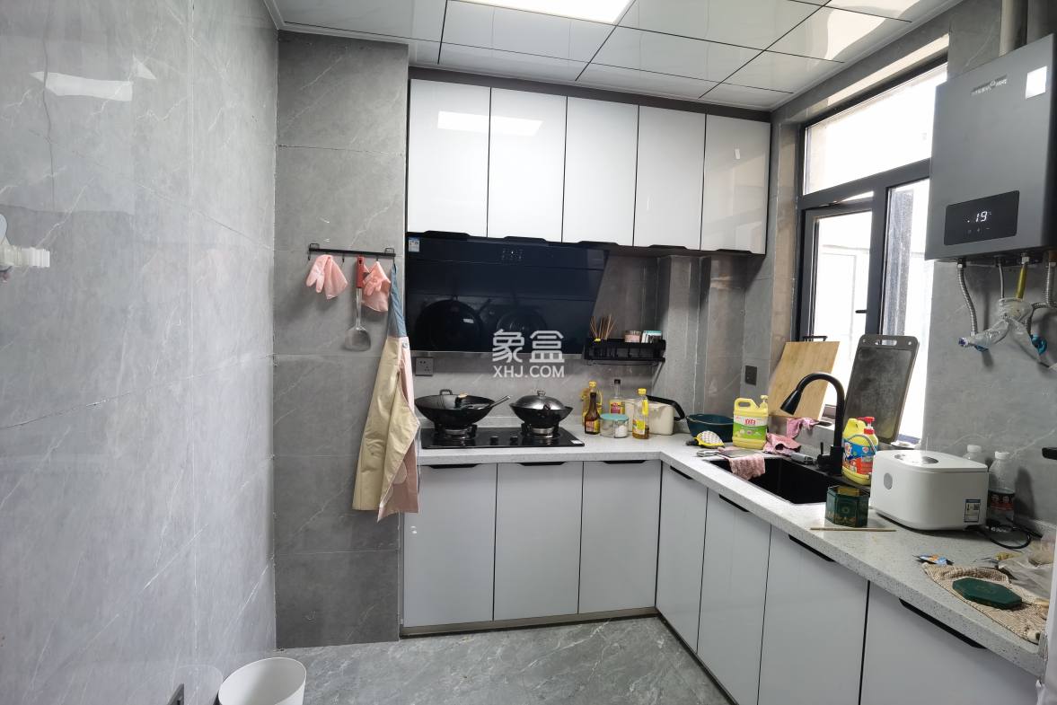 万丰上院西郡 3室2厅1卫 48.80万 万丰上院西郡 3室2厅1卫 48.80万室内图