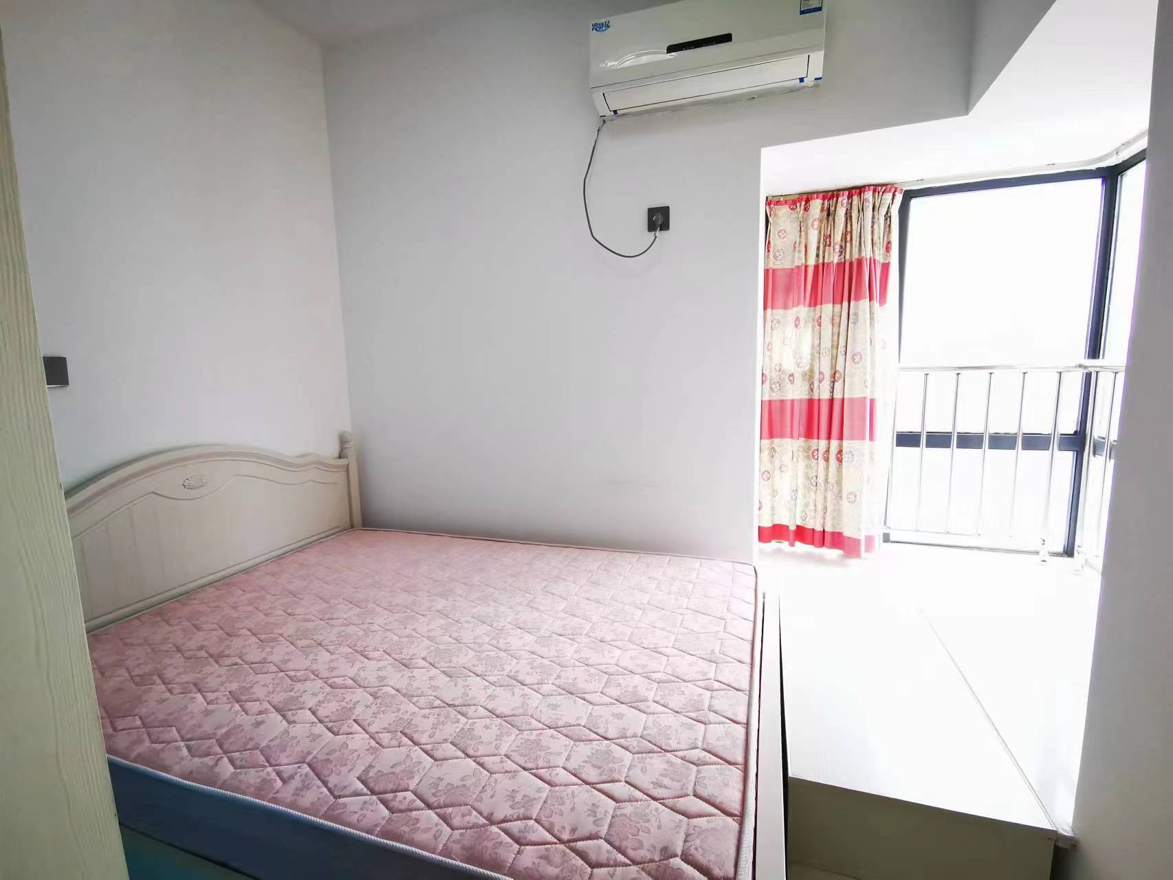 流金岁月-华晨国际  2室1厅1卫    62.8万 流金岁月-华晨国际  2室1厅1卫    62.8万室内图