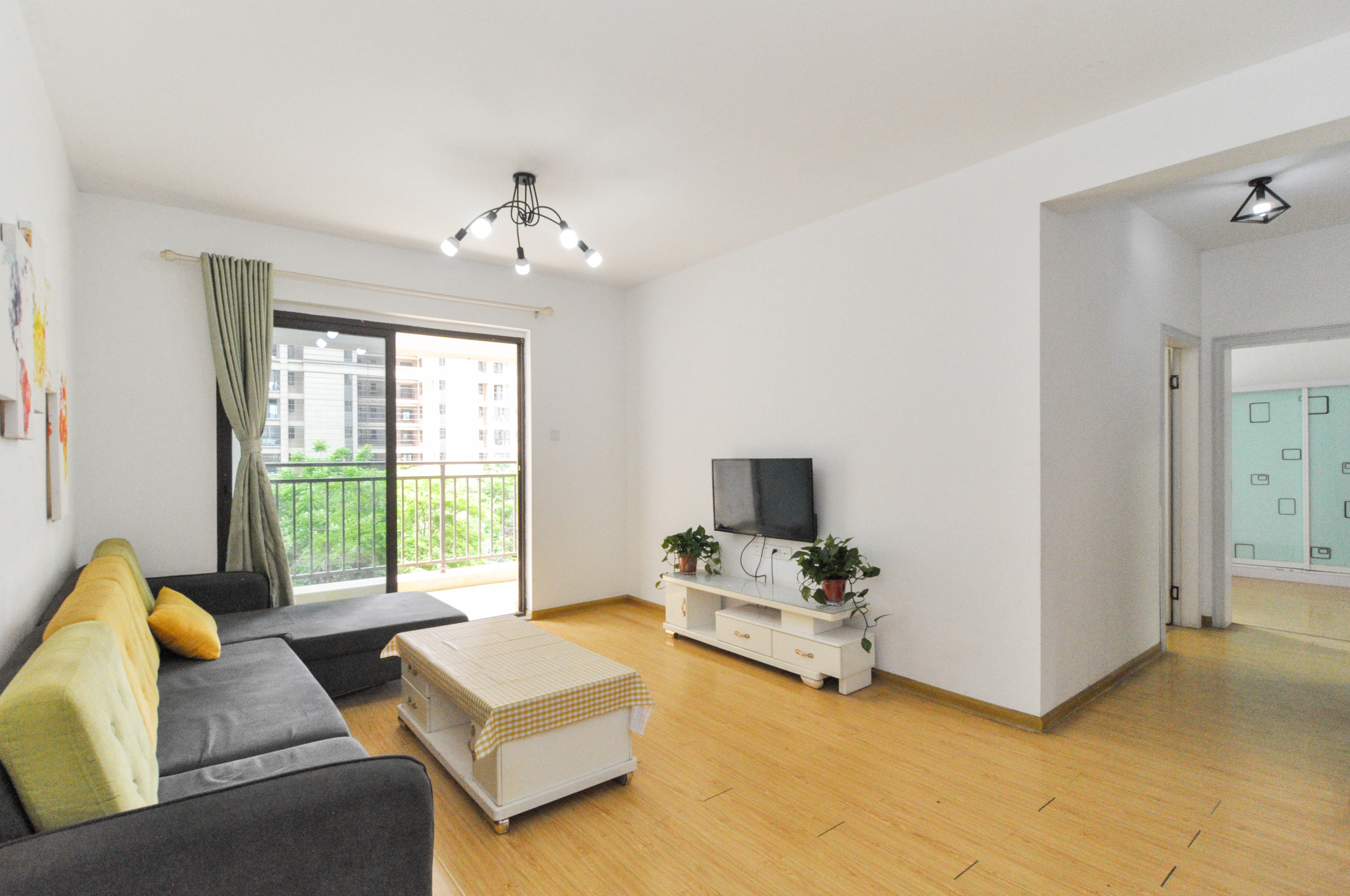 卓越浅水湾  3室2厅2卫    148.0万其他