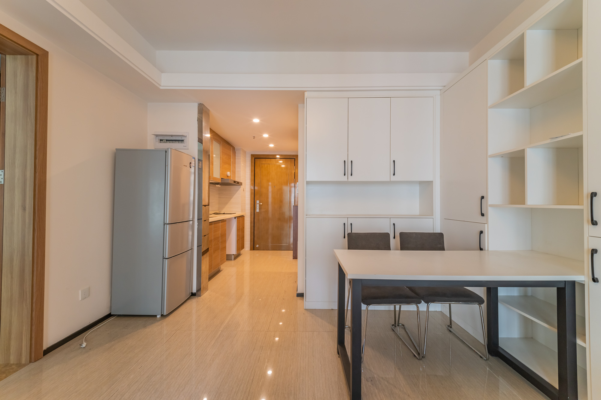 恒大翡翠华庭 1室1厅1卫 60.00万 恒大翡翠华庭 1室1厅1卫 60.00万客厅