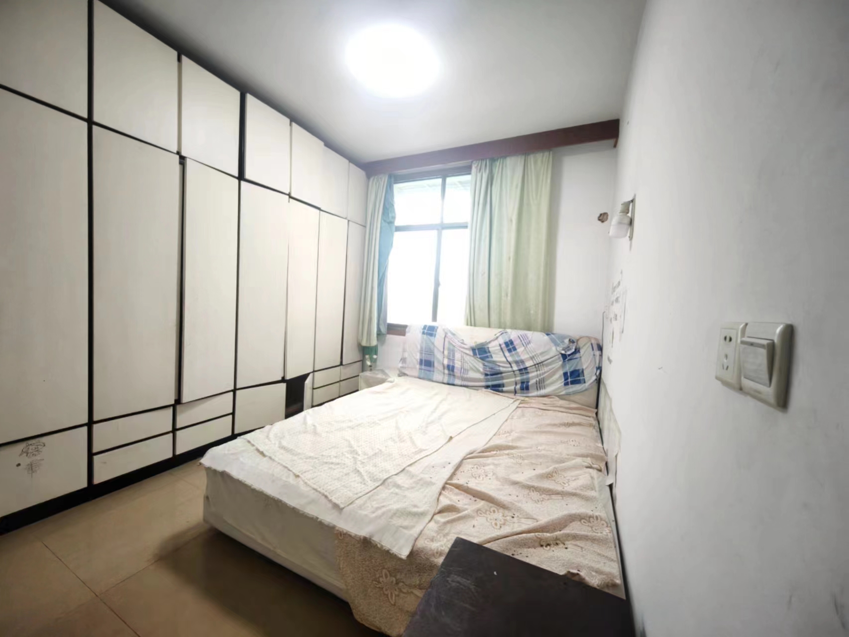 电缆厂新塘村  2室1厅1卫   11.80万客厅