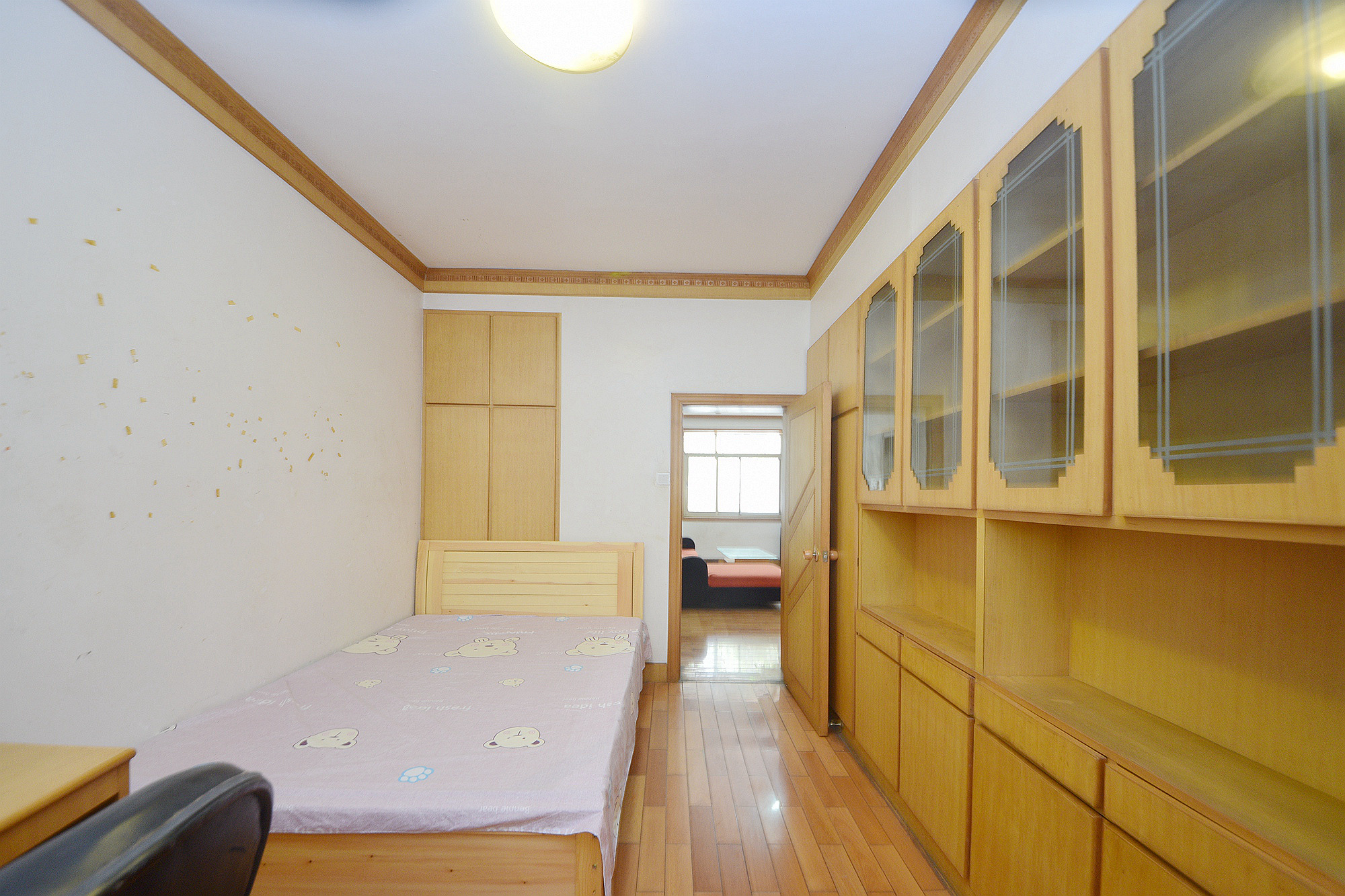 湘农桥社区  3室2厅1卫   105.00万卧室