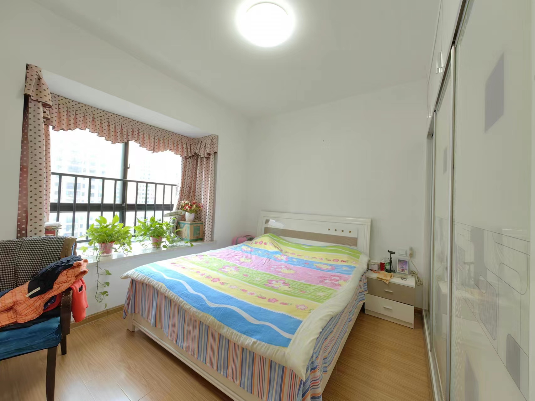 龙腾国际 2室2厅2卫 64.8万 龙腾国际 2室2厅2卫 64.8万室内图