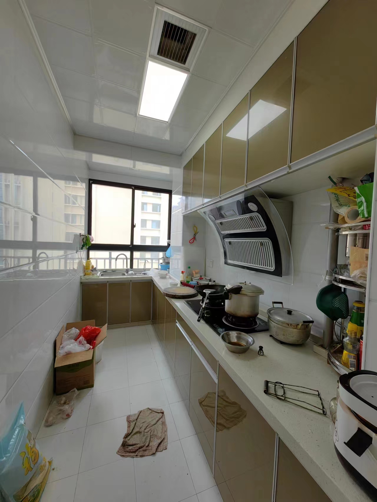 龙腾国际 2室2厅2卫 64.8万 龙腾国际 2室2厅2卫 64.8万室内图