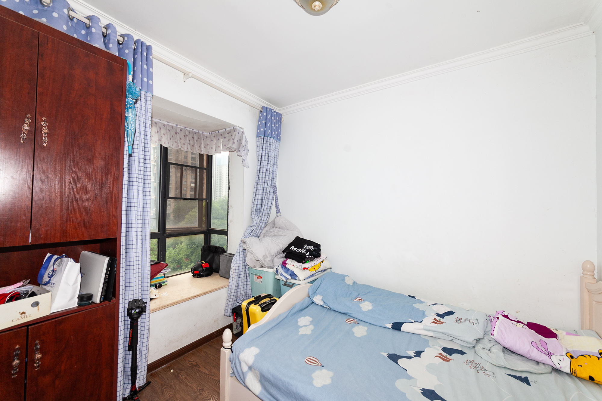 盛腾学林西岸  3室2厅1卫    70.88万 盛腾学林西岸  3室2厅1卫    70.88万卧室