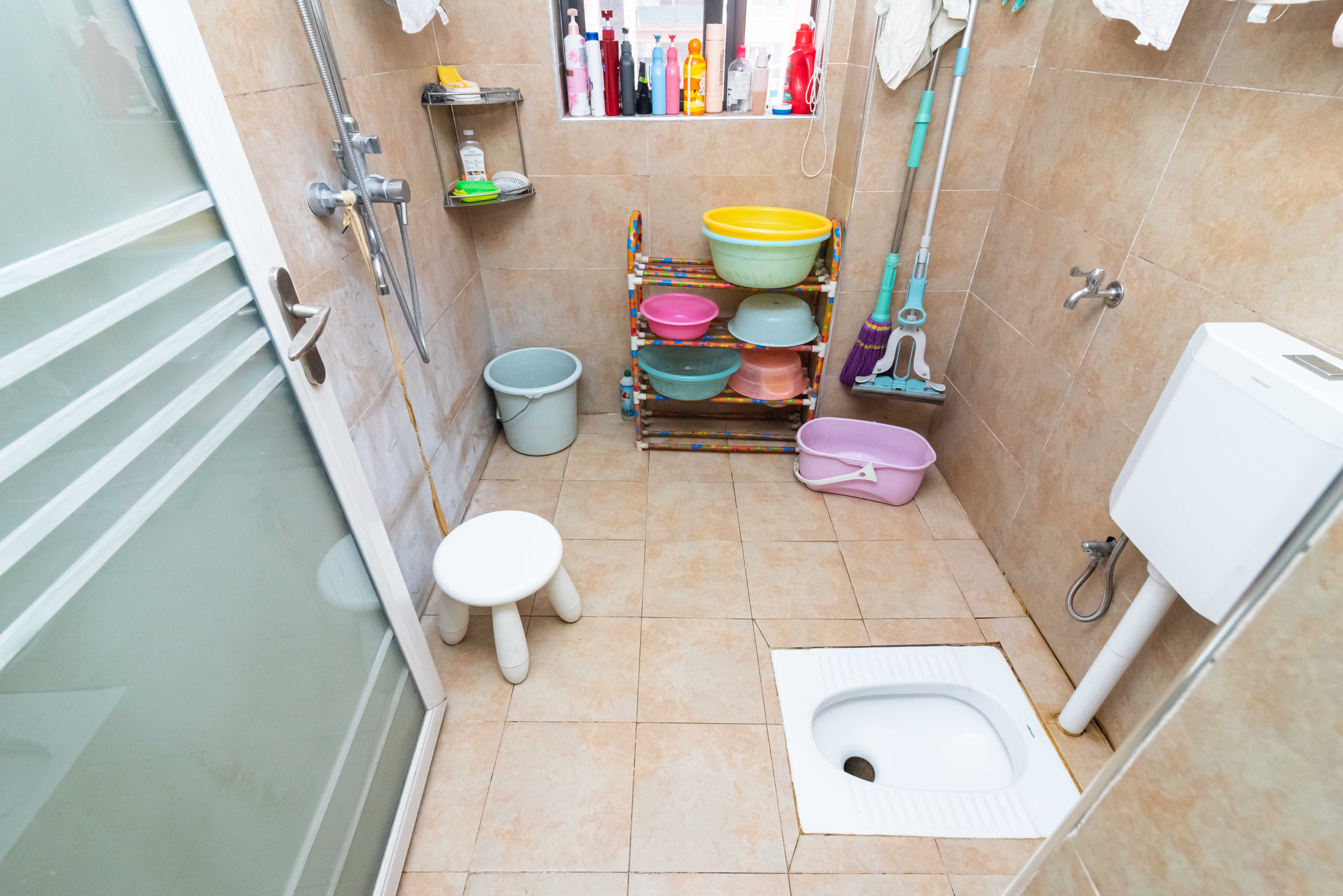 金色溪泉湾  3室2厅2卫    152.0万卫生间