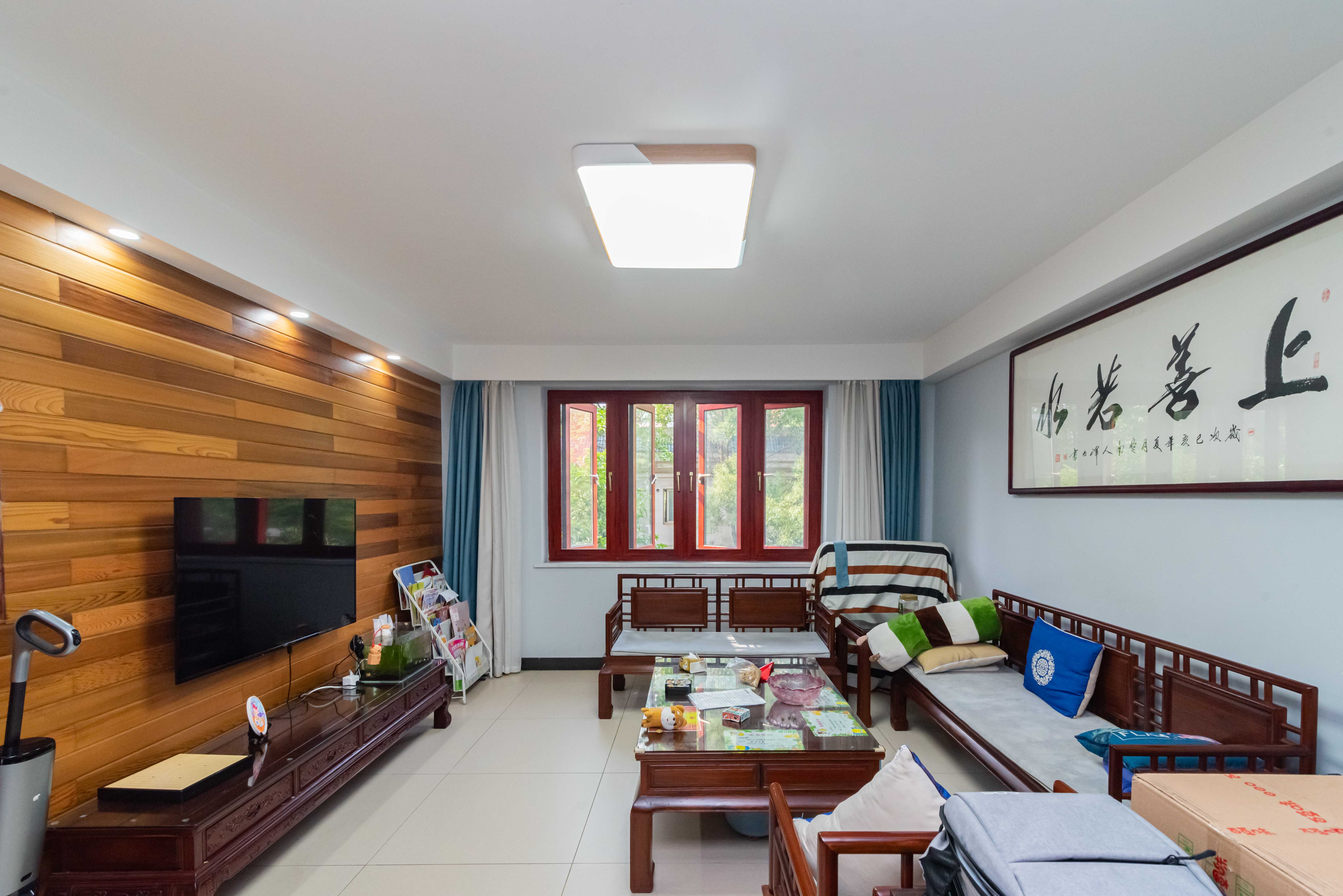 学府华庭 3室2厅2卫 104.8万 学府华庭 3室2厅2卫 104.8万客厅