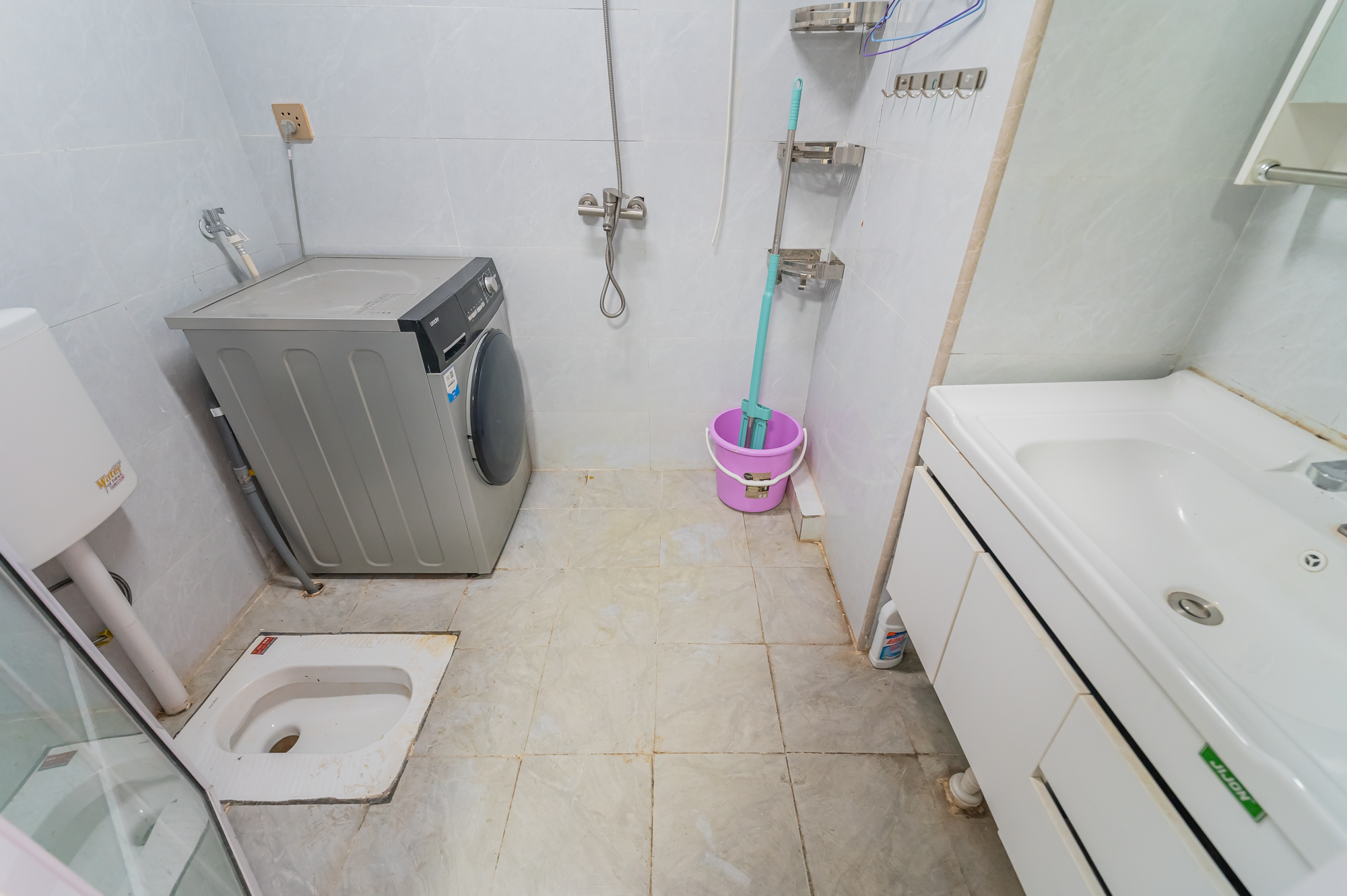 中建悦和城  1室1厅1卫    38.0万 中建悦和城  1室1厅1卫    38.0万卫生间