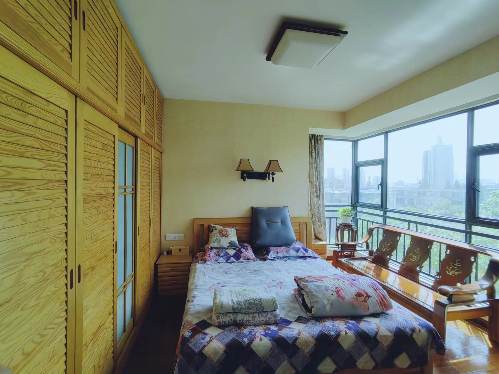 九九华帝  3室2厅2卫   68.00万 九九华帝  3室2厅2卫   68.00万室内图