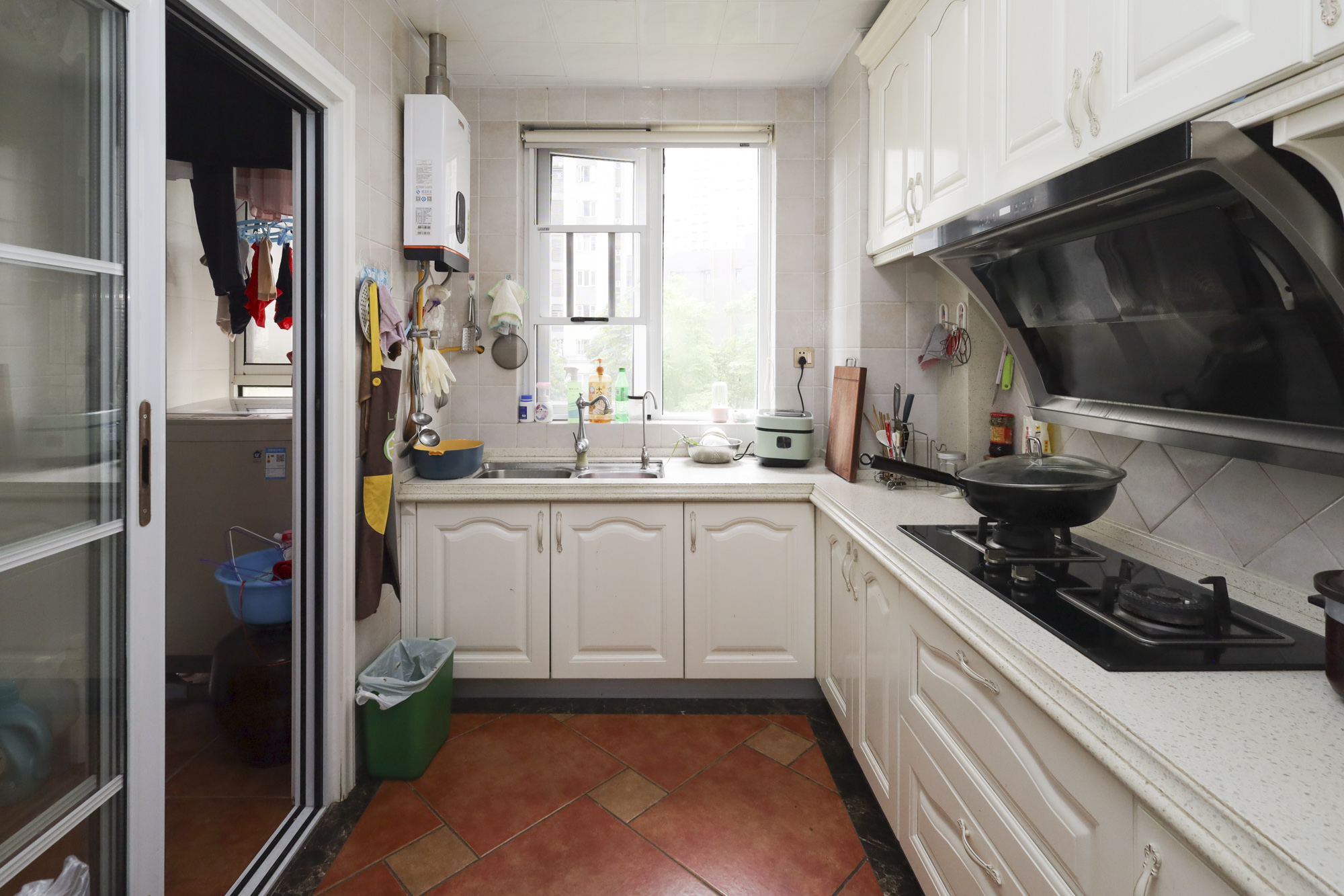 当代滨江MOMA  3室2厅2卫   139.00万厨房