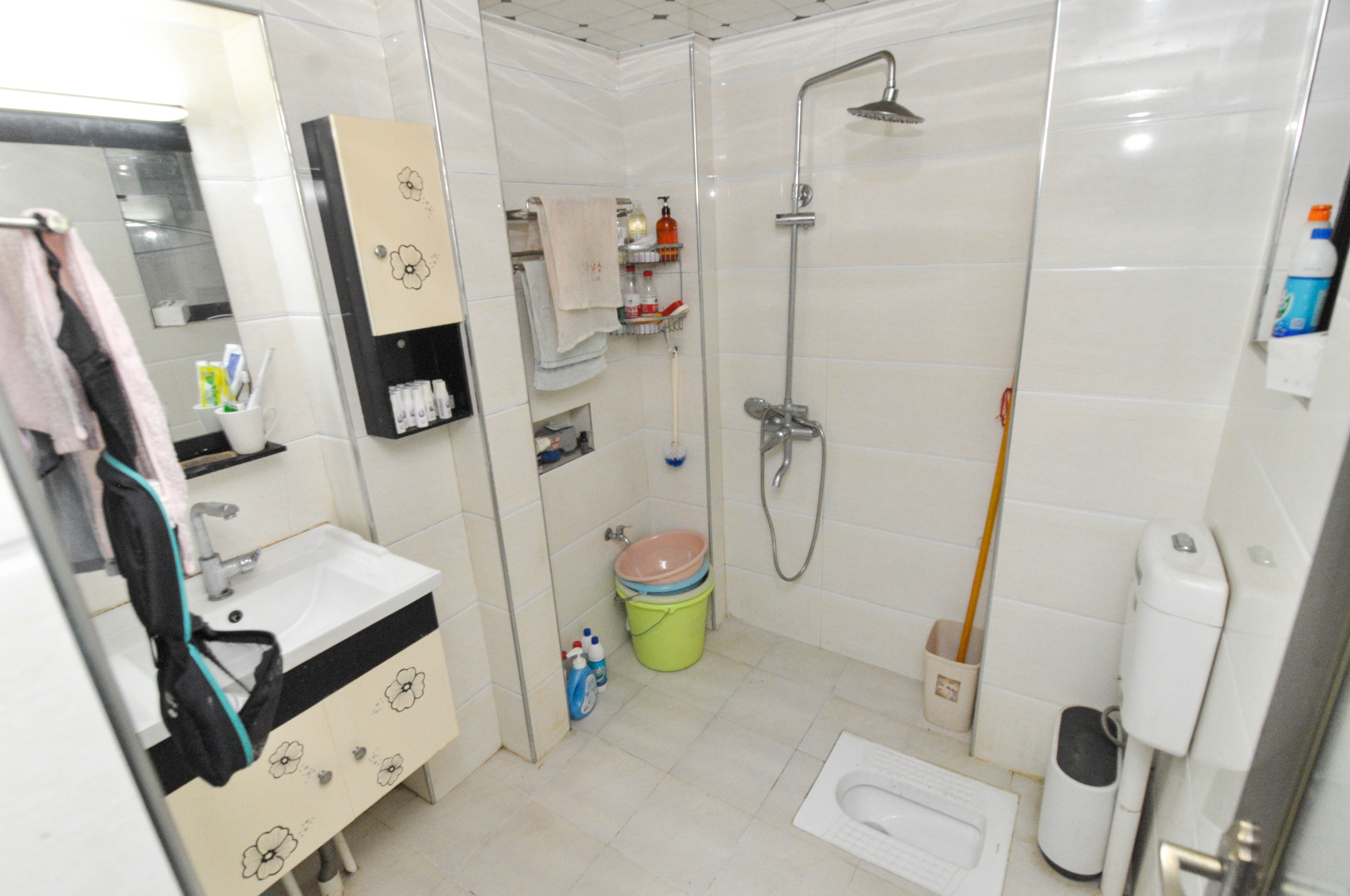 麓谷明珠 2室2厅1卫 68.0万 麓谷明珠 2室2厅1卫 68.0万卫生间