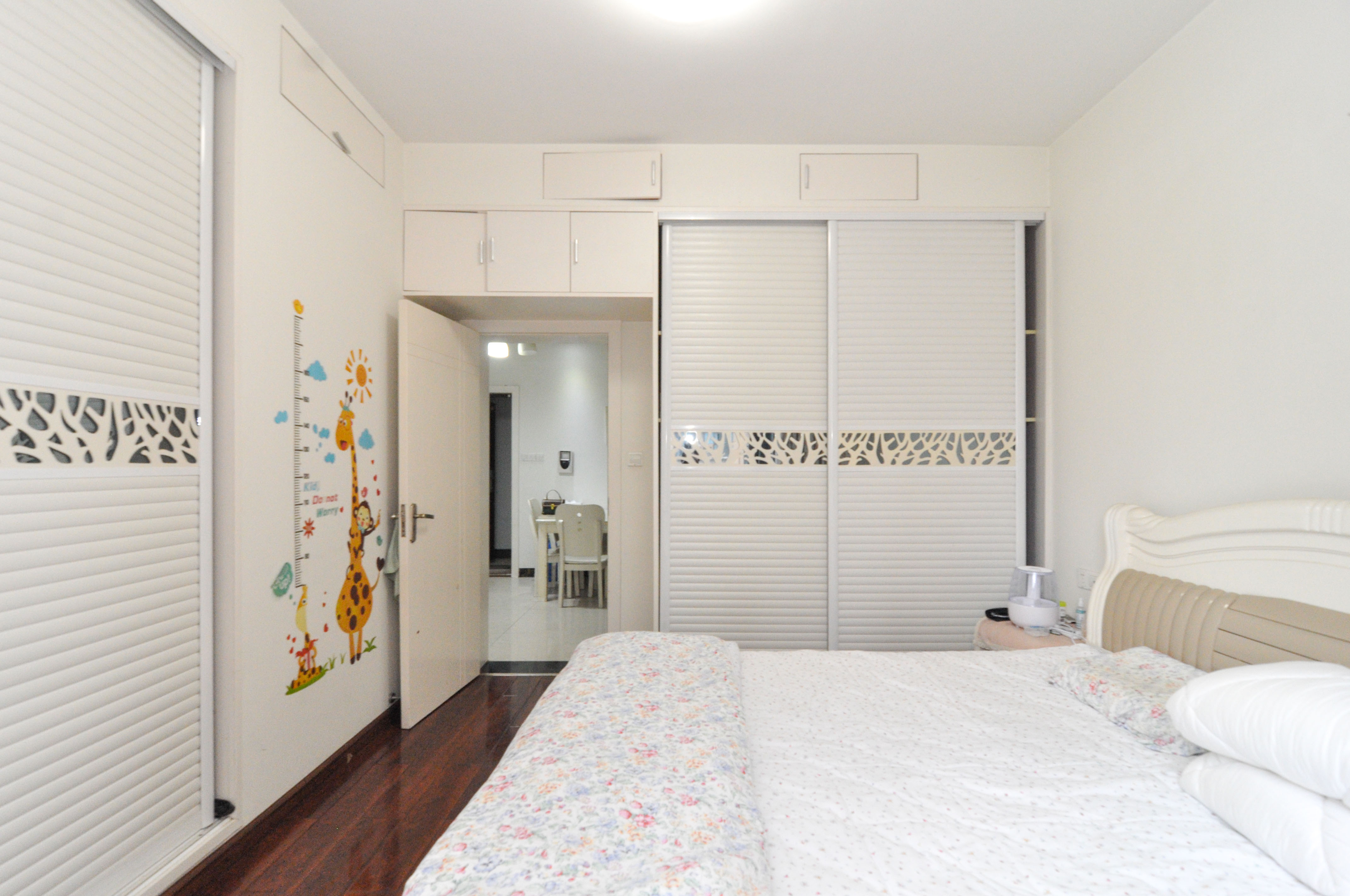 麓谷明珠 2室2厅1卫 68.0万 麓谷明珠 2室2厅1卫 68.0万卧室