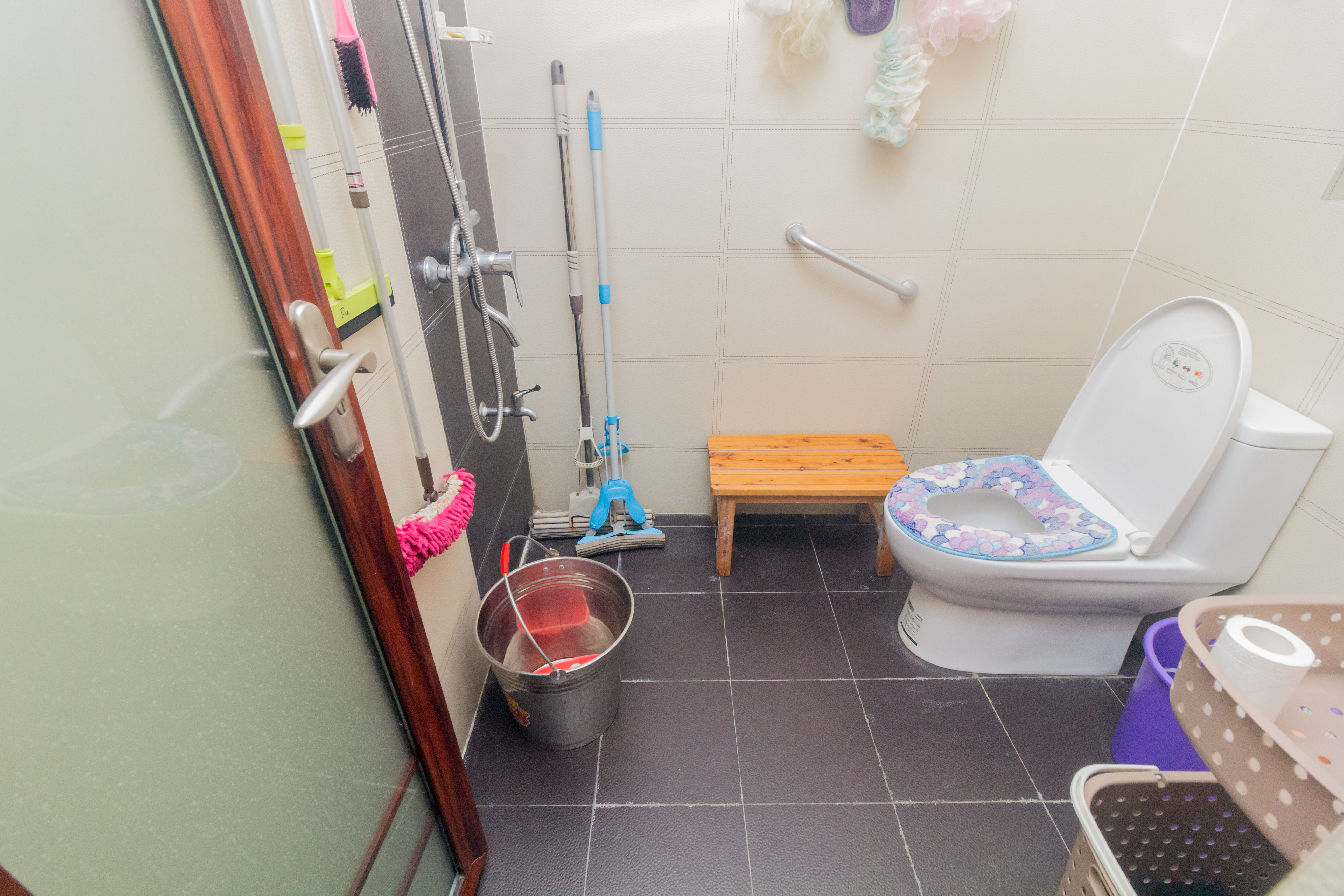 东业早安星城 5室2厅2卫 367.90万 东业早安星城 5室2厅2卫 367.90万卫生间