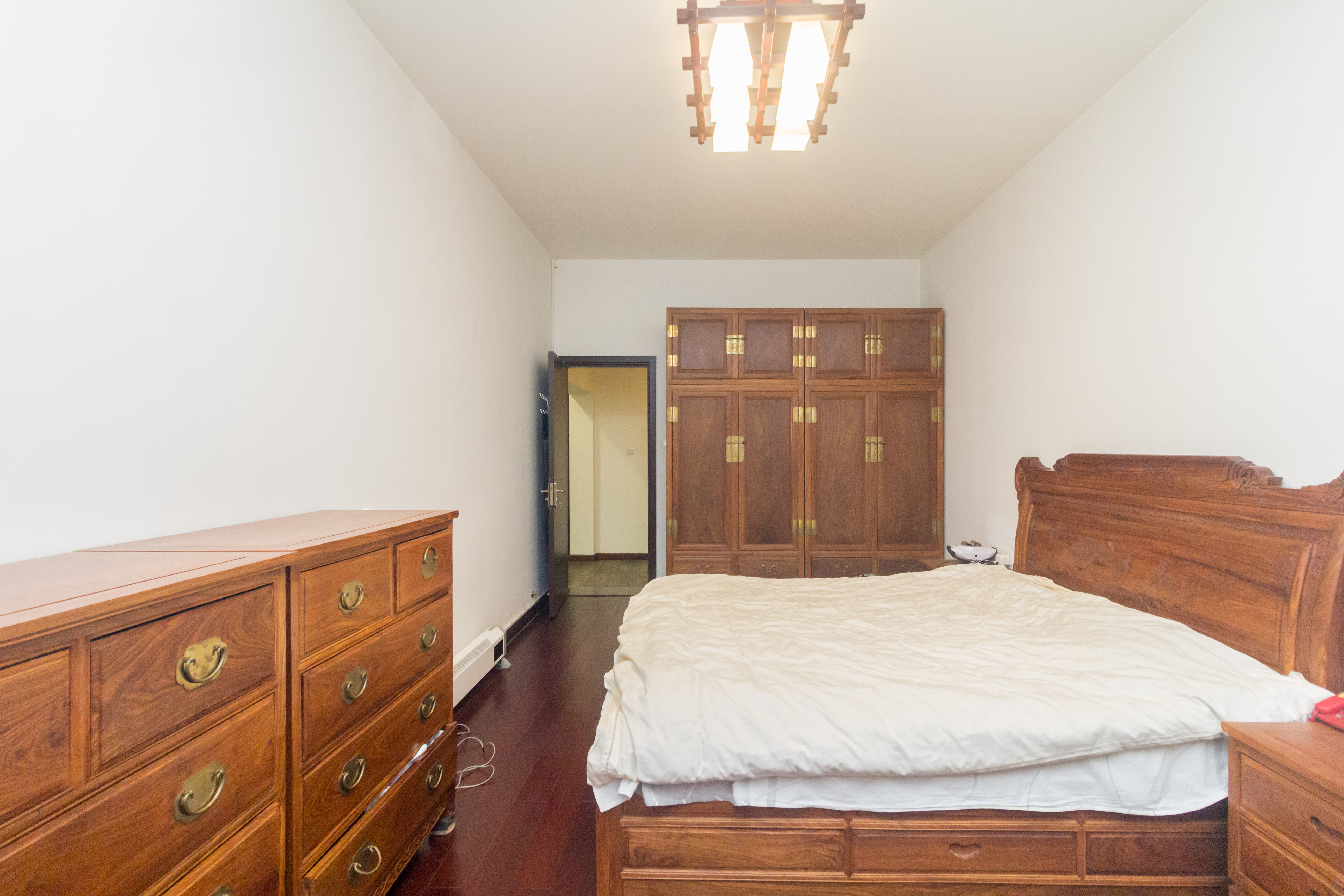 东业早安星城 5室2厅2卫 367.90万 东业早安星城 5室2厅2卫 367.90万卧室