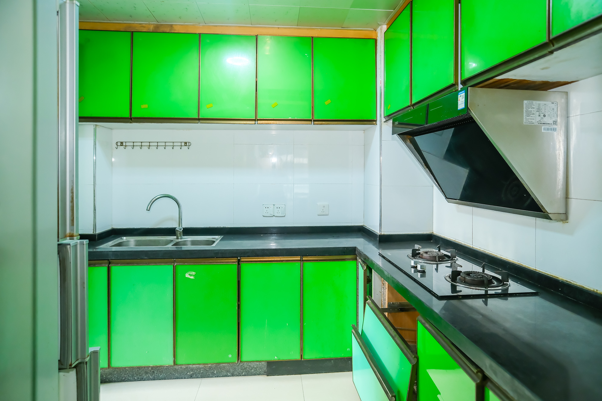 尚都花园城 3室2厅2卫 72.80万 尚都花园城 3室2厅2卫 72.80万厨房