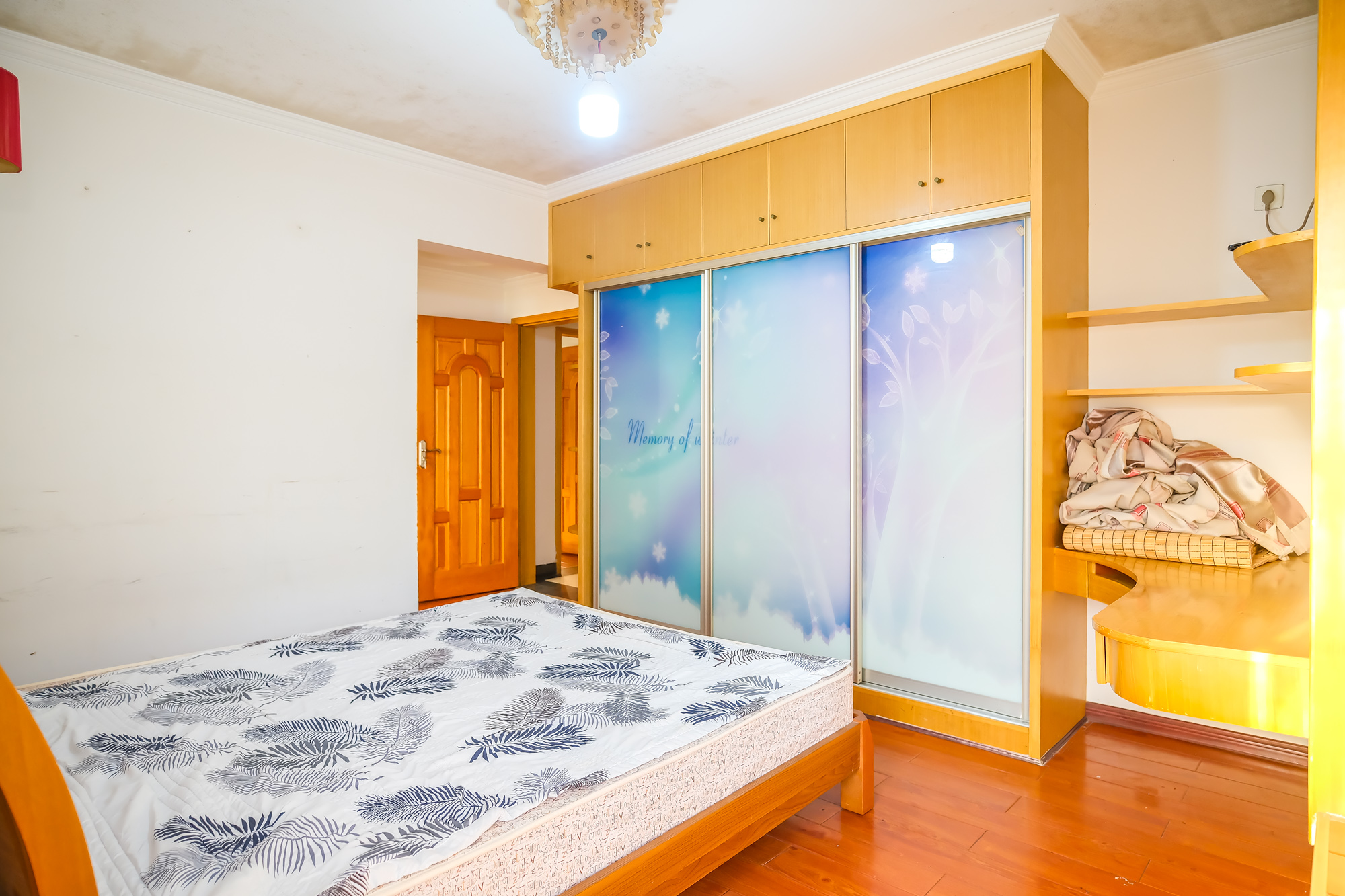 尚都花园城 3室2厅2卫 72.80万 尚都花园城 3室2厅2卫 72.80万卧室